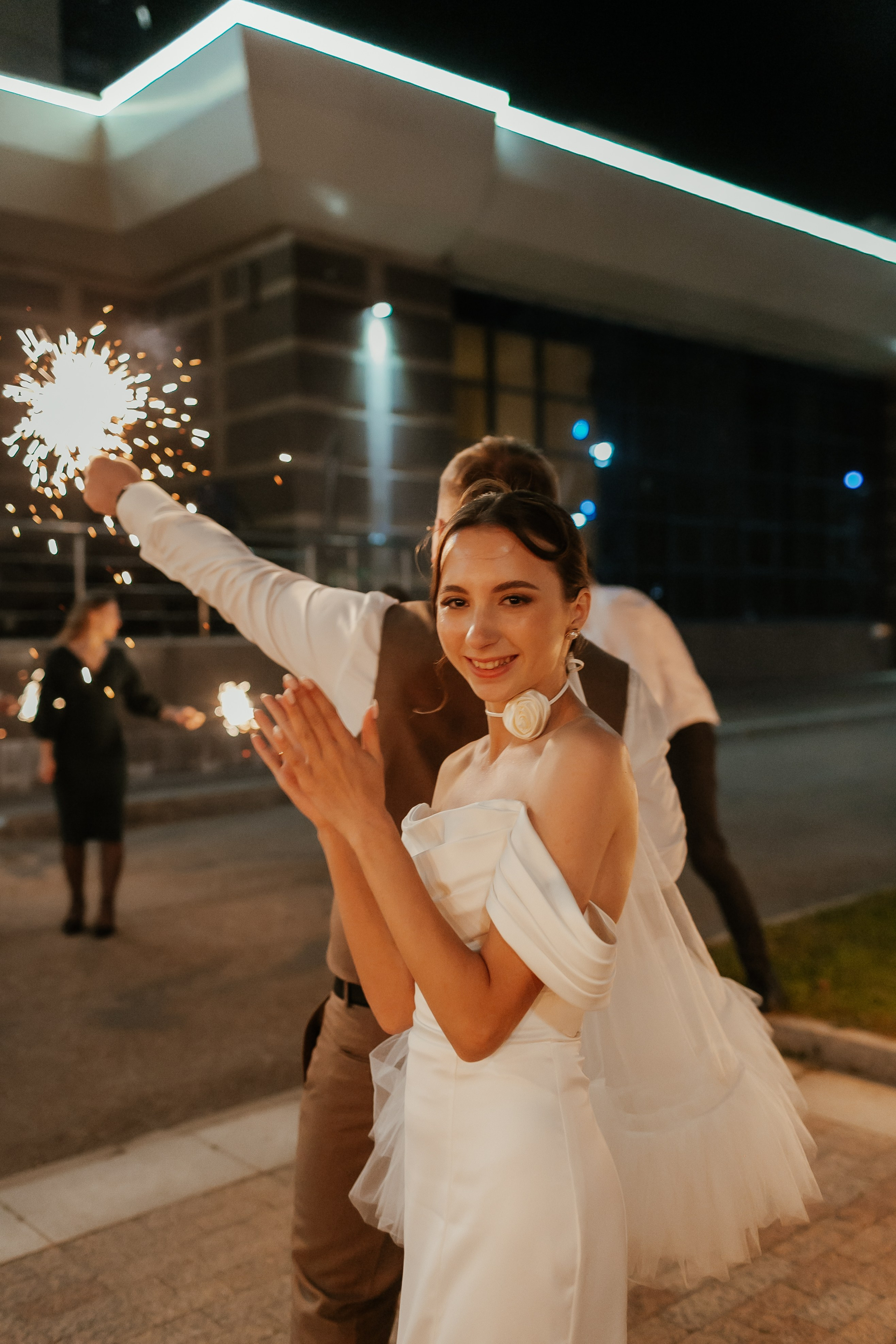 Свадебная осенняя фотосессия Ивана и Лидии в городе. Свадебный и репортажный фотограф в Ярославле и Санкт-Петербурге Роман Микрюков