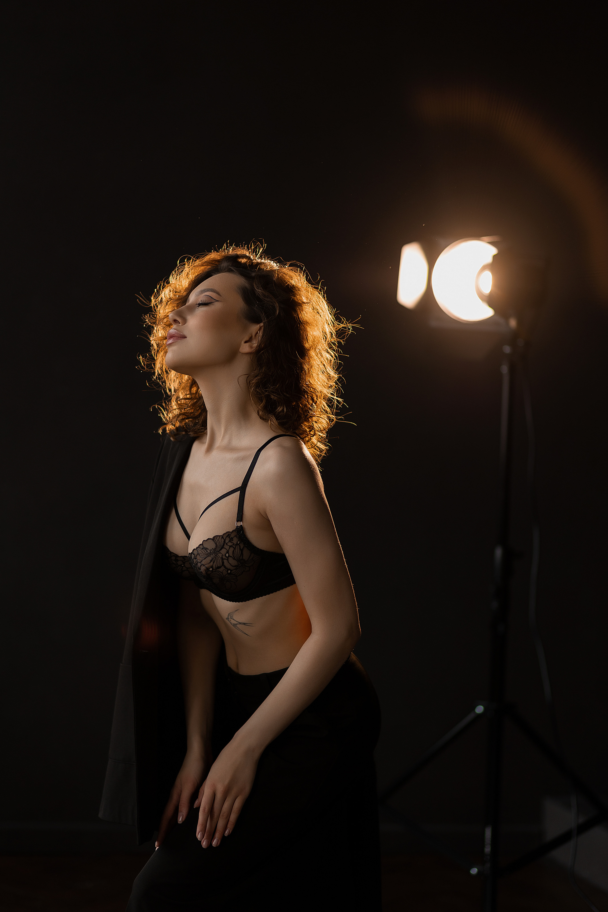 Мила студия Манекен. Женский фотограф в Екатеринбурге Марина Логинова