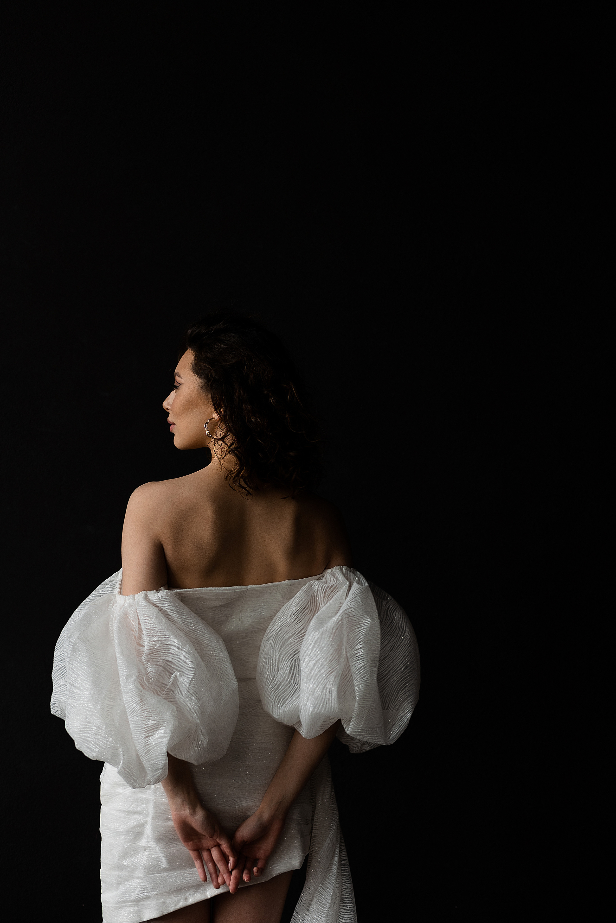 Мила студия Манекен. Женский фотограф в Екатеринбурге Марина Логинова