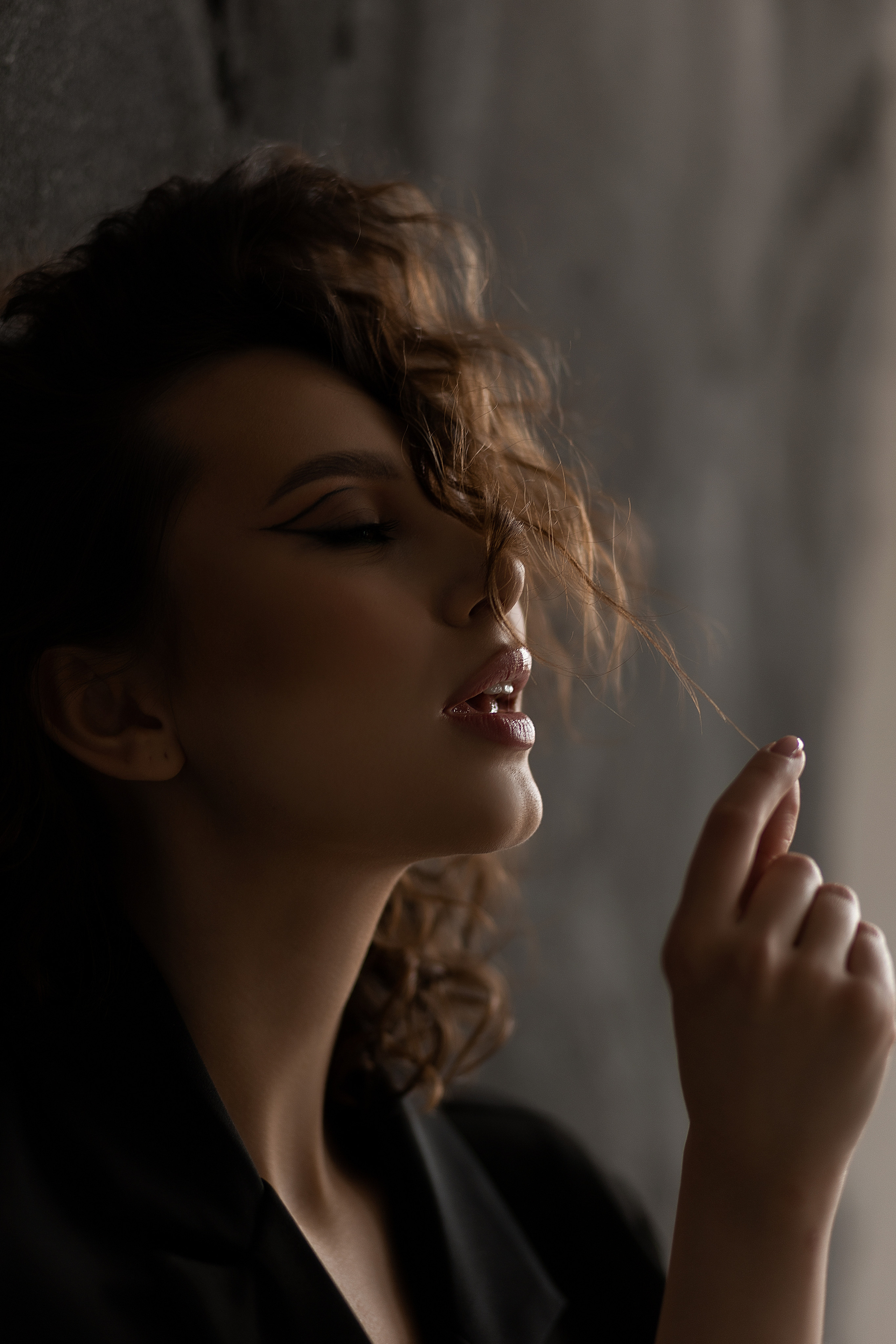 Мила студия Манекен. Женский фотограф в Екатеринбурге Марина Логинова