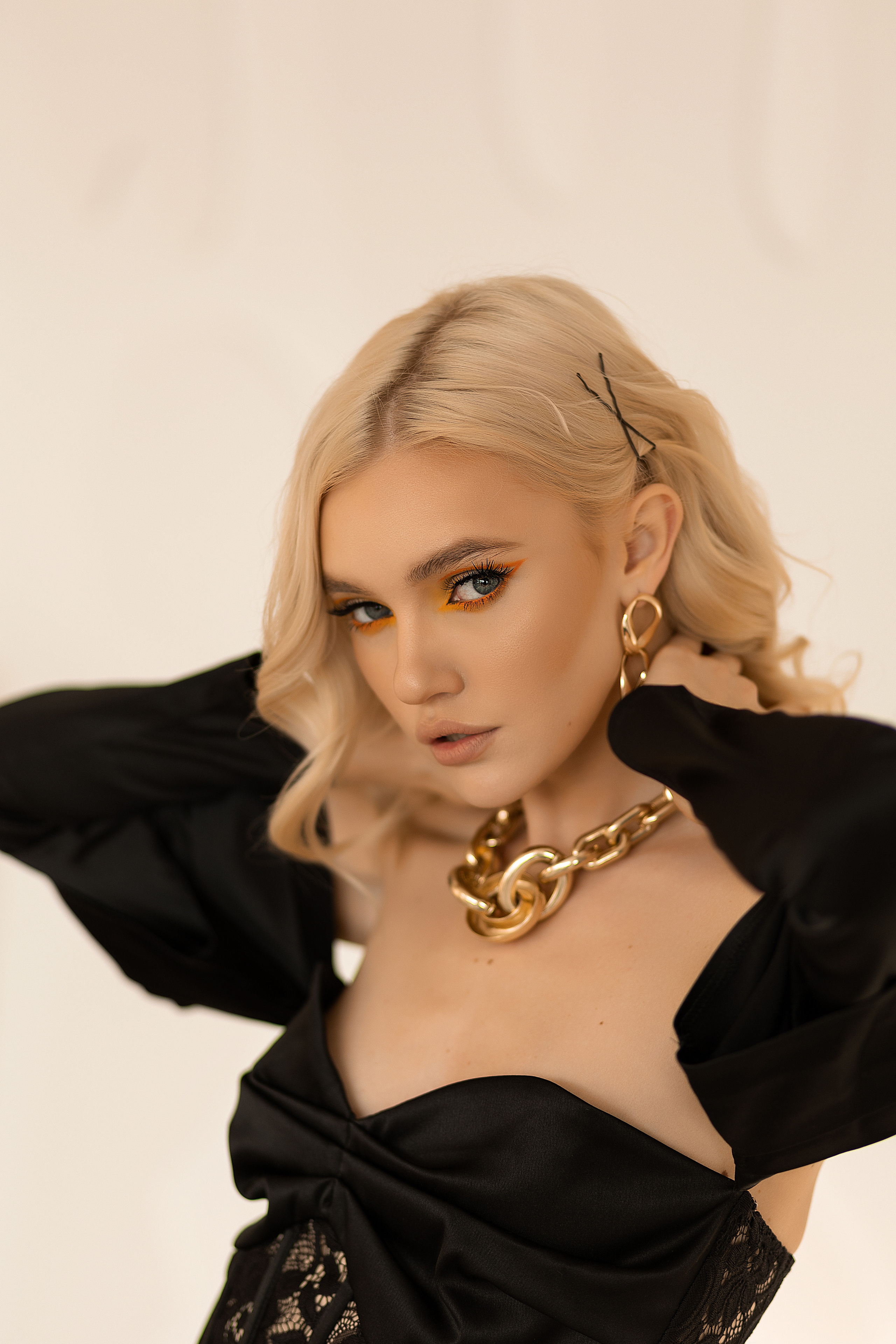 Кристина студия Stories. Женский фотограф в Екатеринбурге Марина Логинова