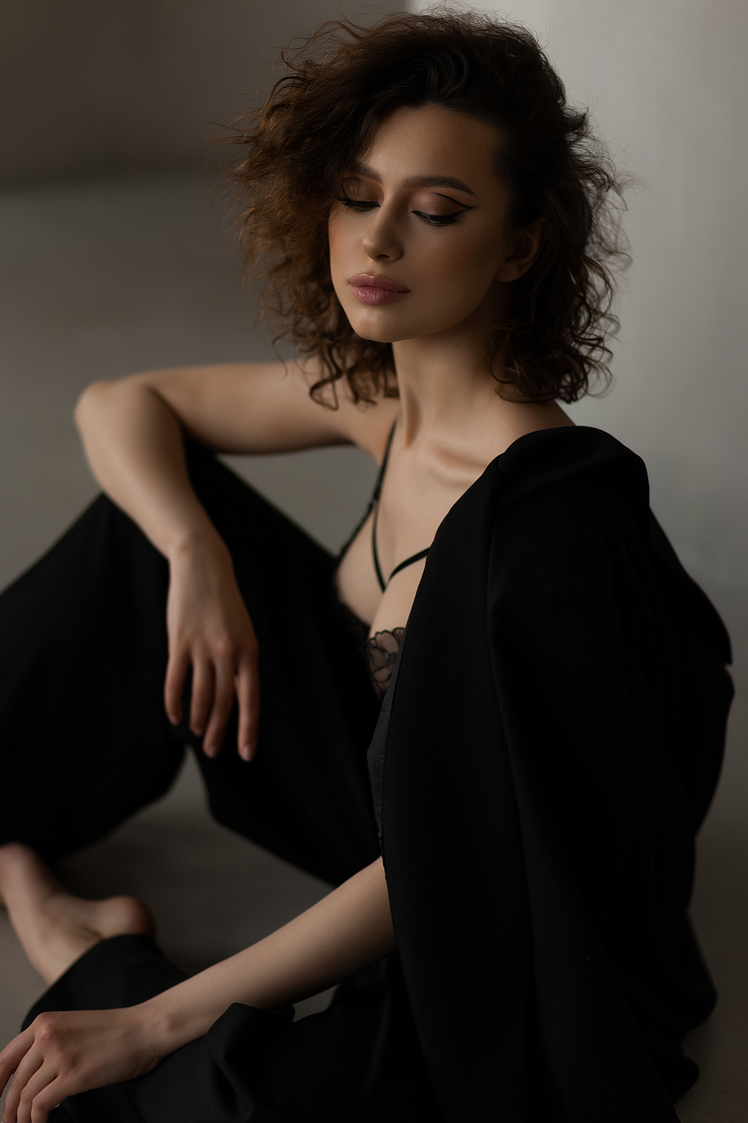 Мила студия Манекен. Женский фотограф в Екатеринбурге Марина Логинова