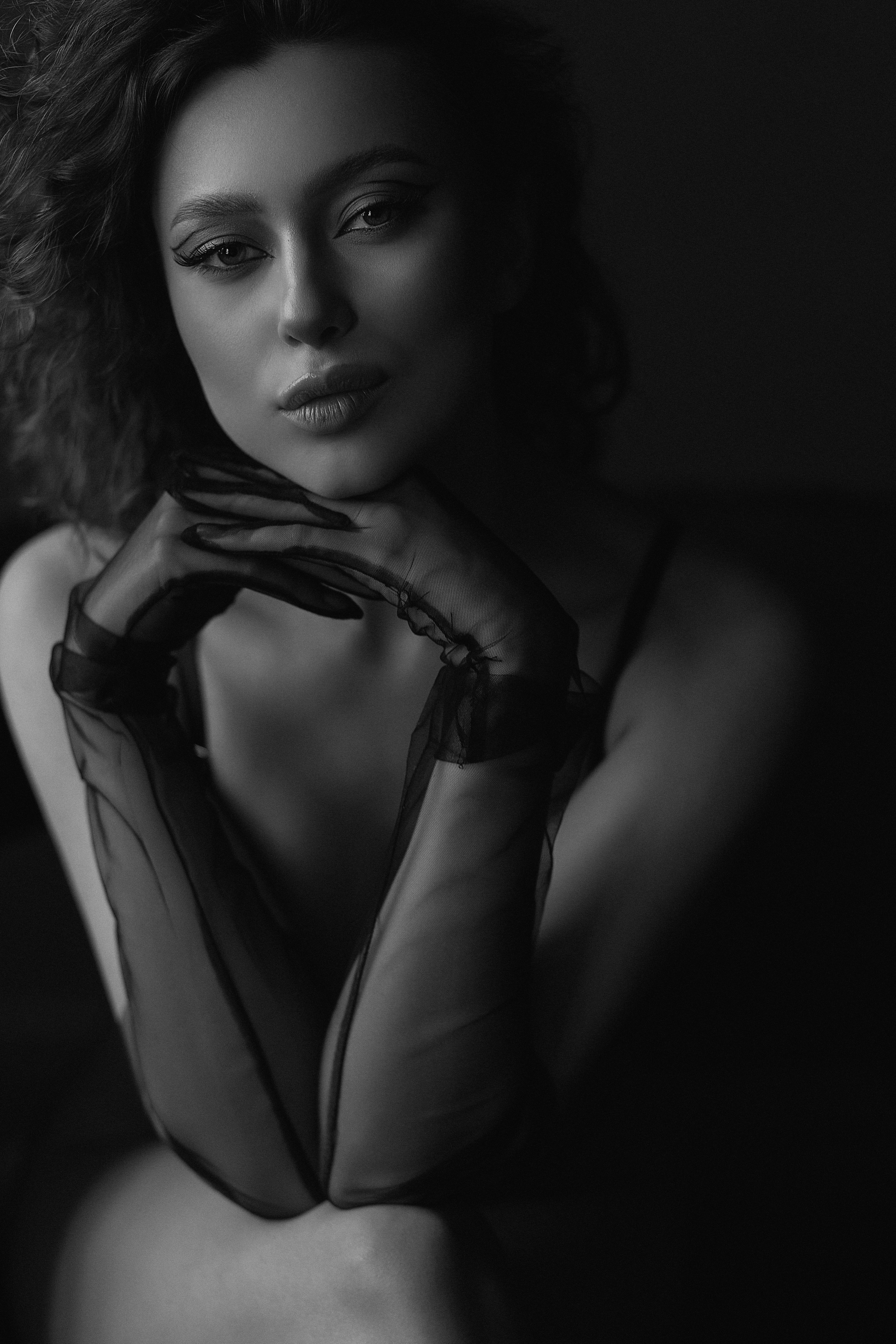 Мила студия Манекен. Женский фотограф в Екатеринбурге Марина Логинова