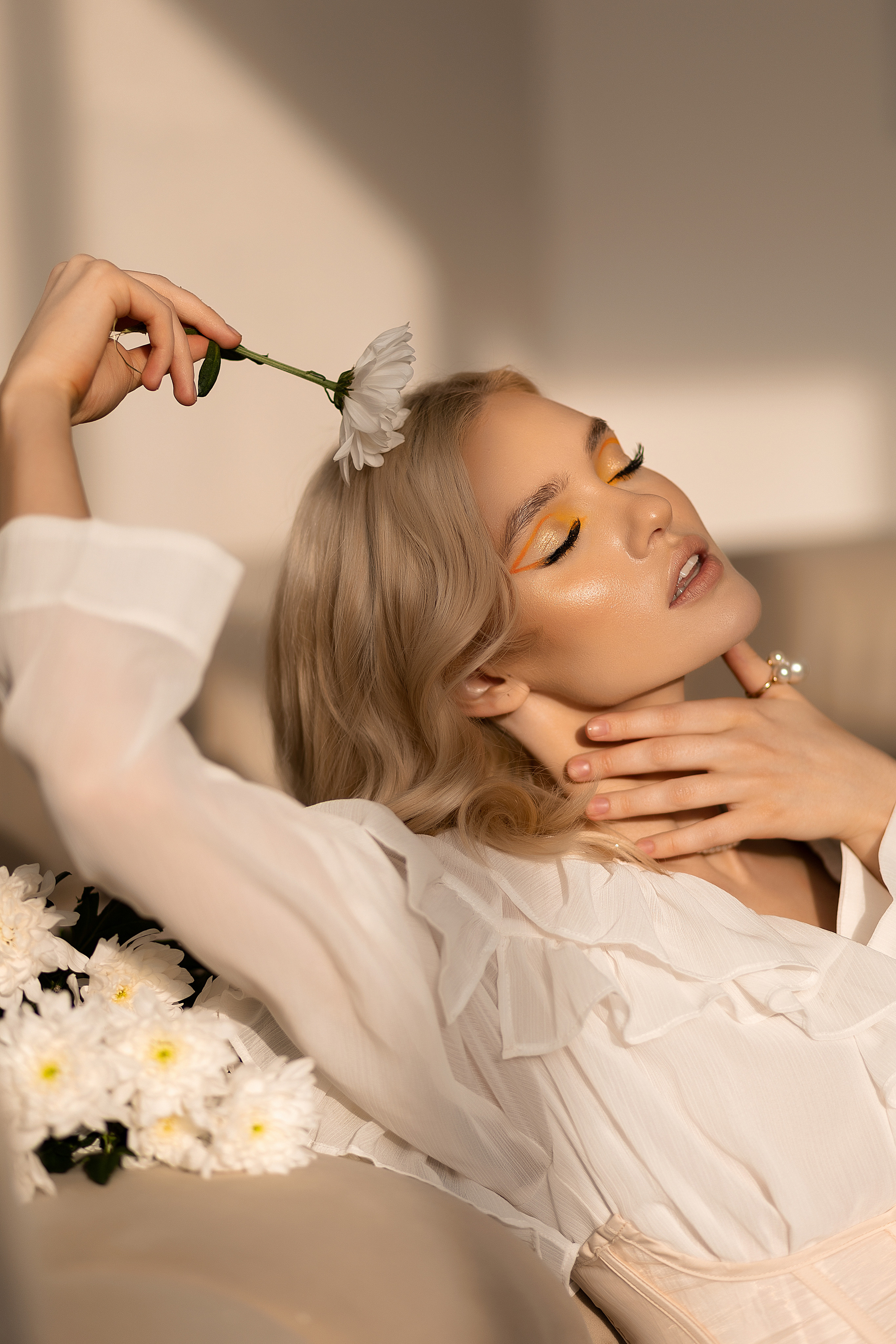 Кристина студия Stories. Женский фотограф в Екатеринбурге Марина Логинова