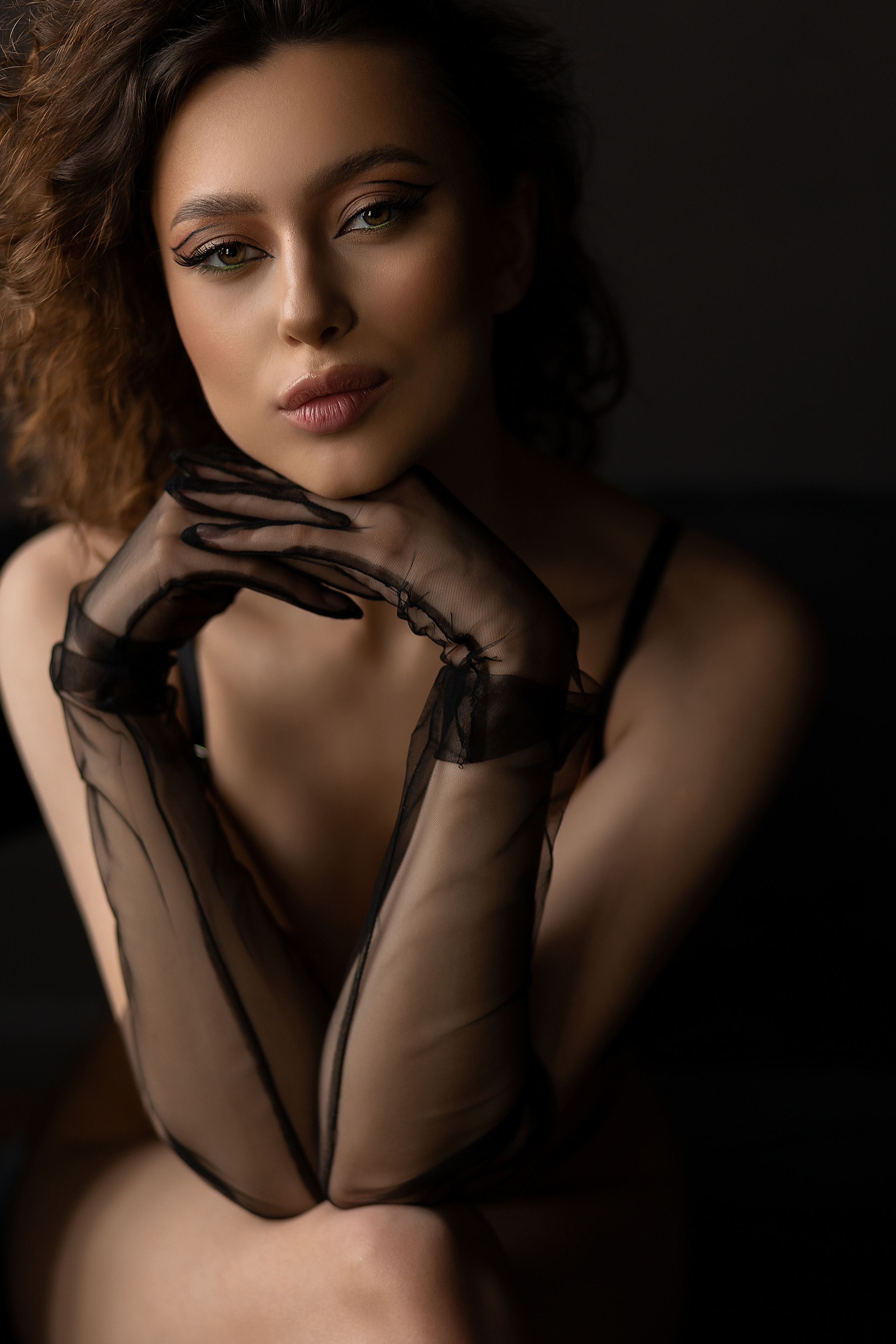 Мила студия Манекен. Женский фотограф в Екатеринбурге Марина Логинова