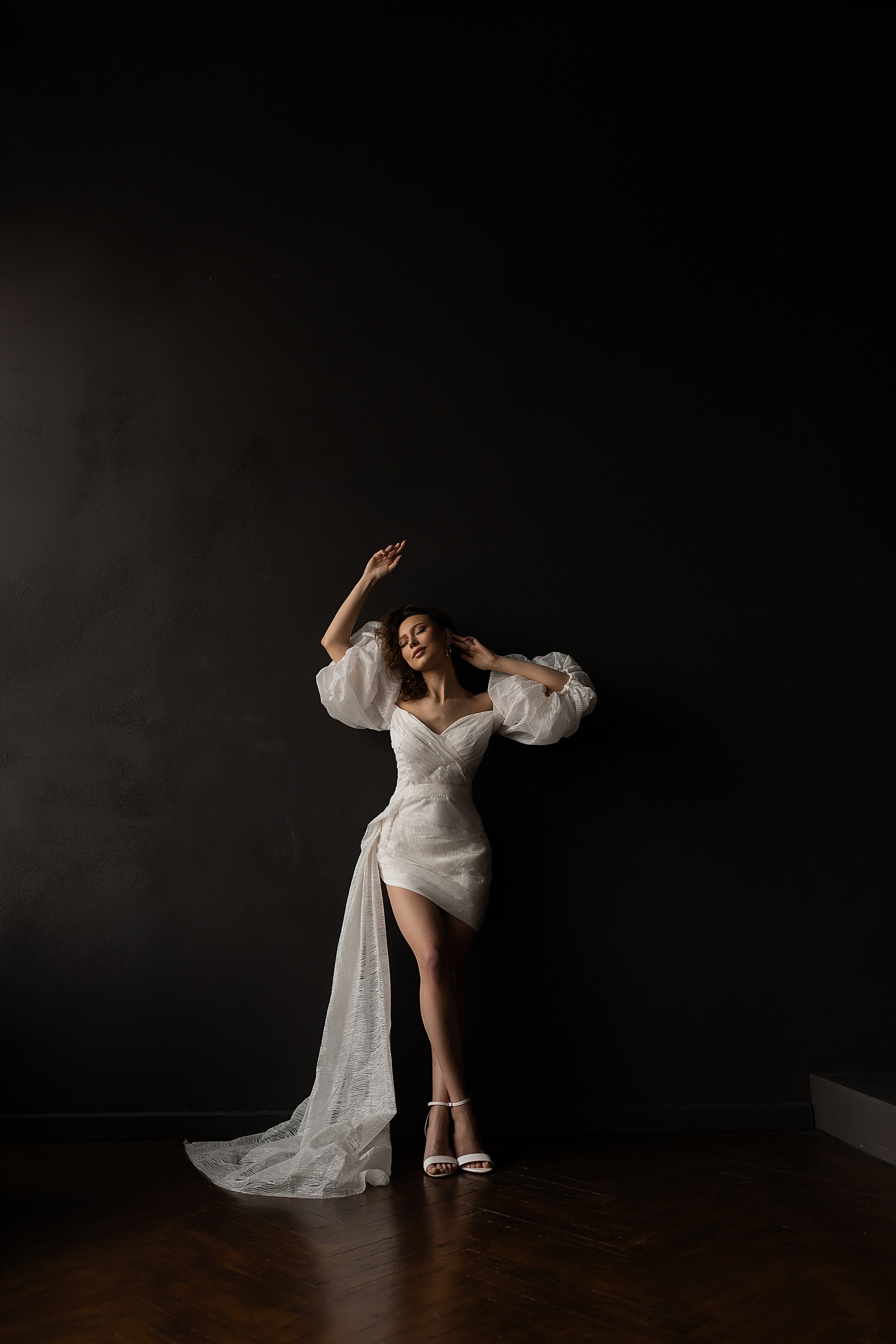 Мила студия Манекен. Женский фотограф в Екатеринбурге Марина Логинова