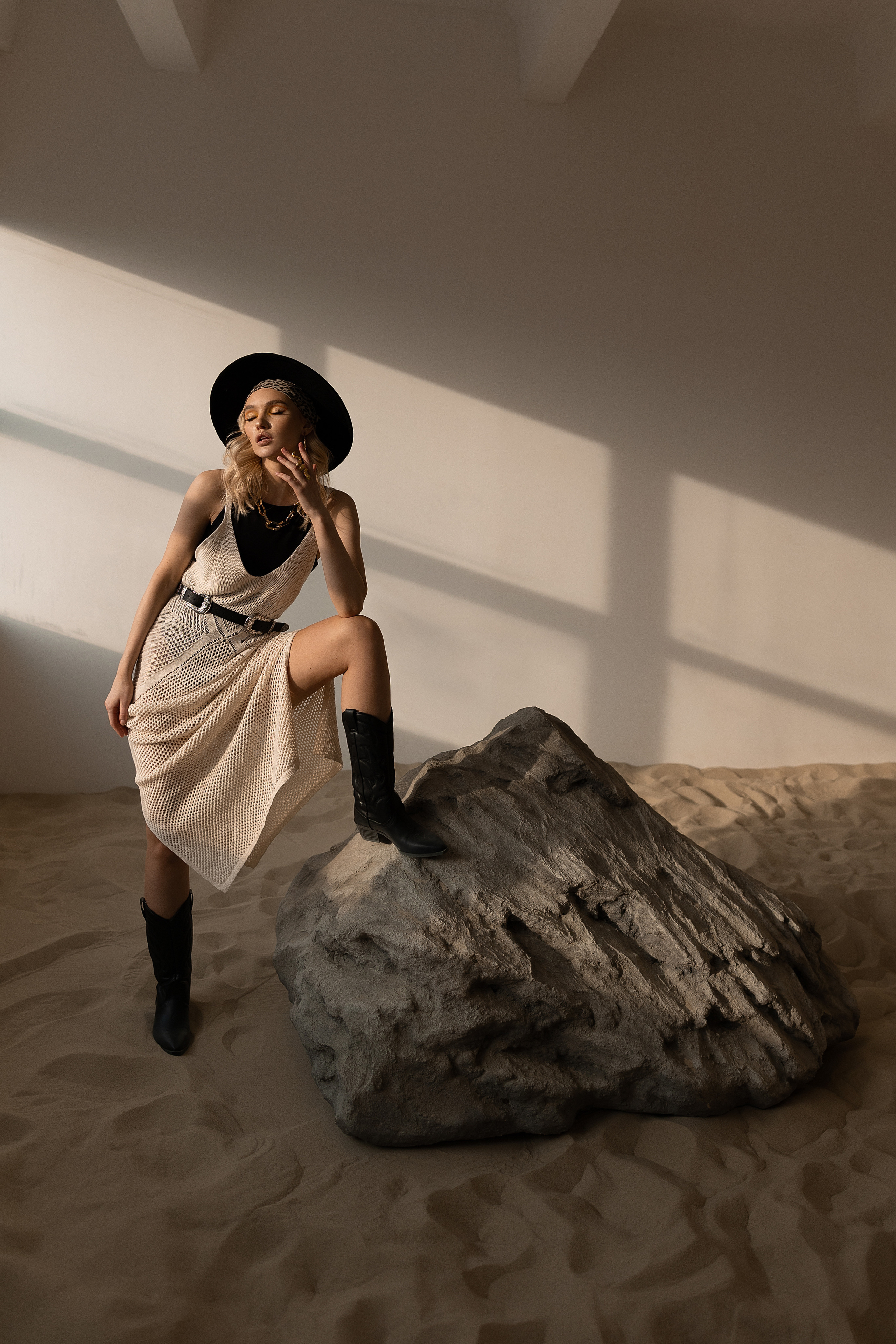 Кристина студия Stories. Женский фотограф в Екатеринбурге Марина Логинова