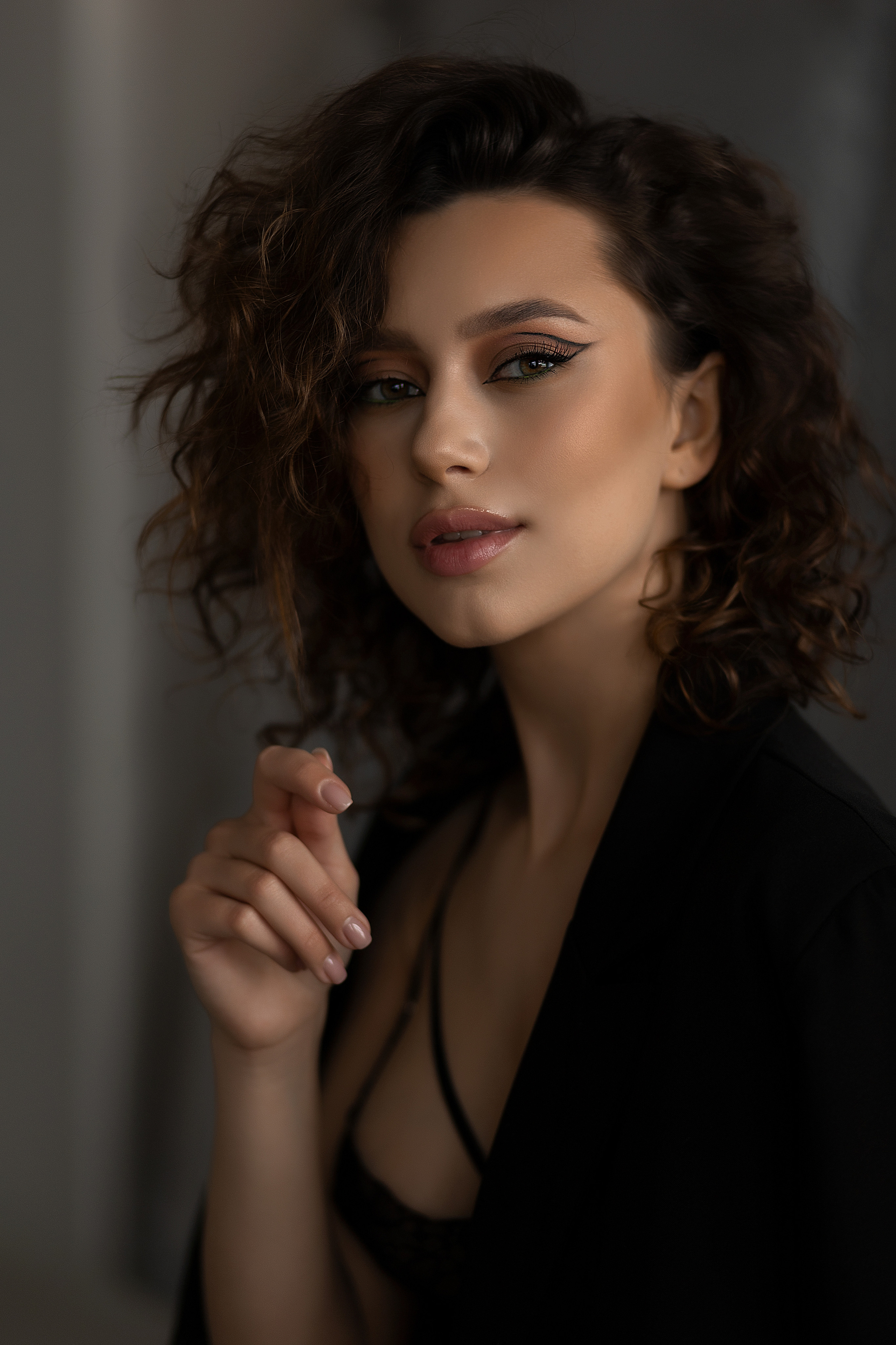 Мила студия Манекен. Женский фотограф в Екатеринбурге Марина Логинова