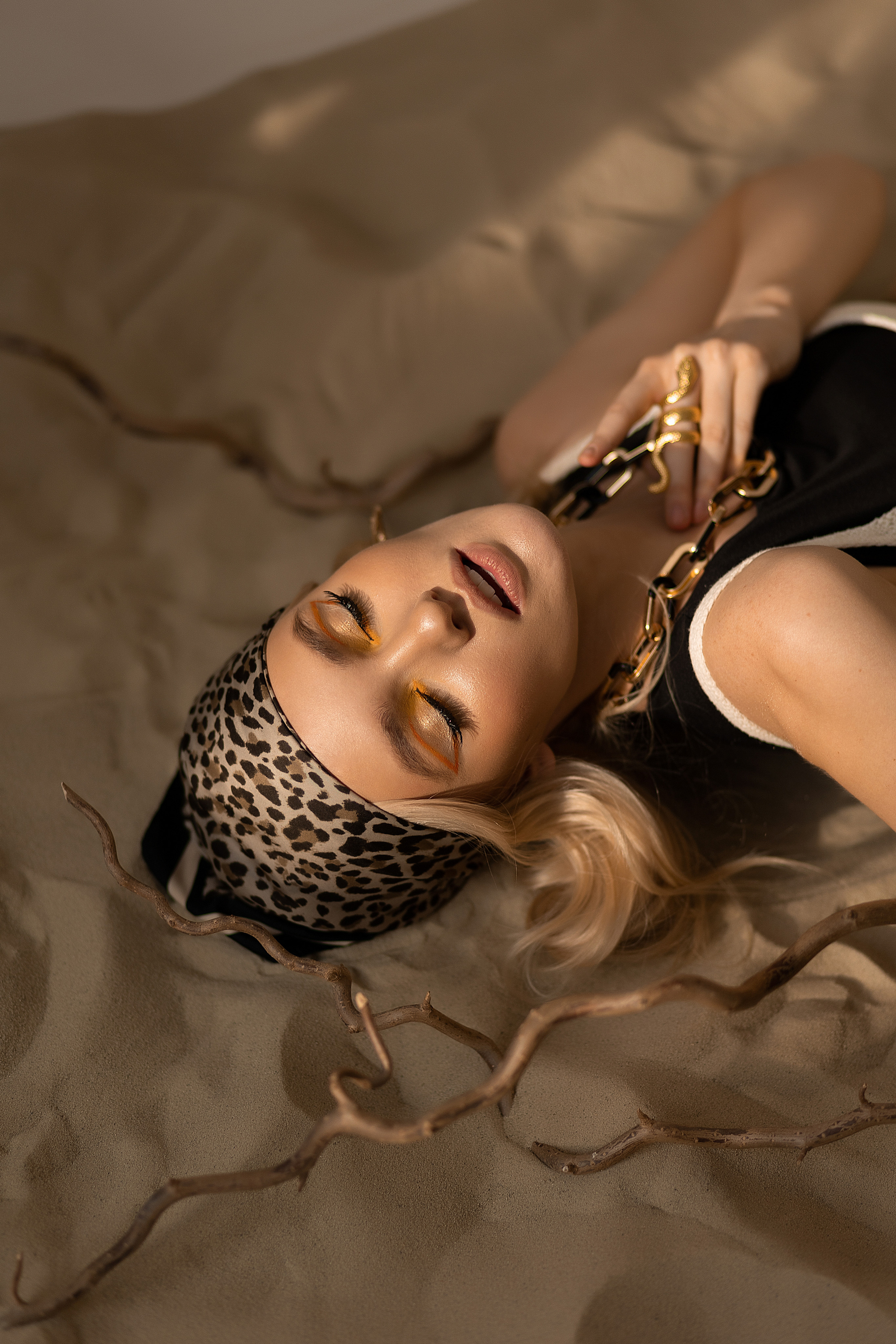 Кристина студия Stories. Женский фотограф в Екатеринбурге Марина Логинова