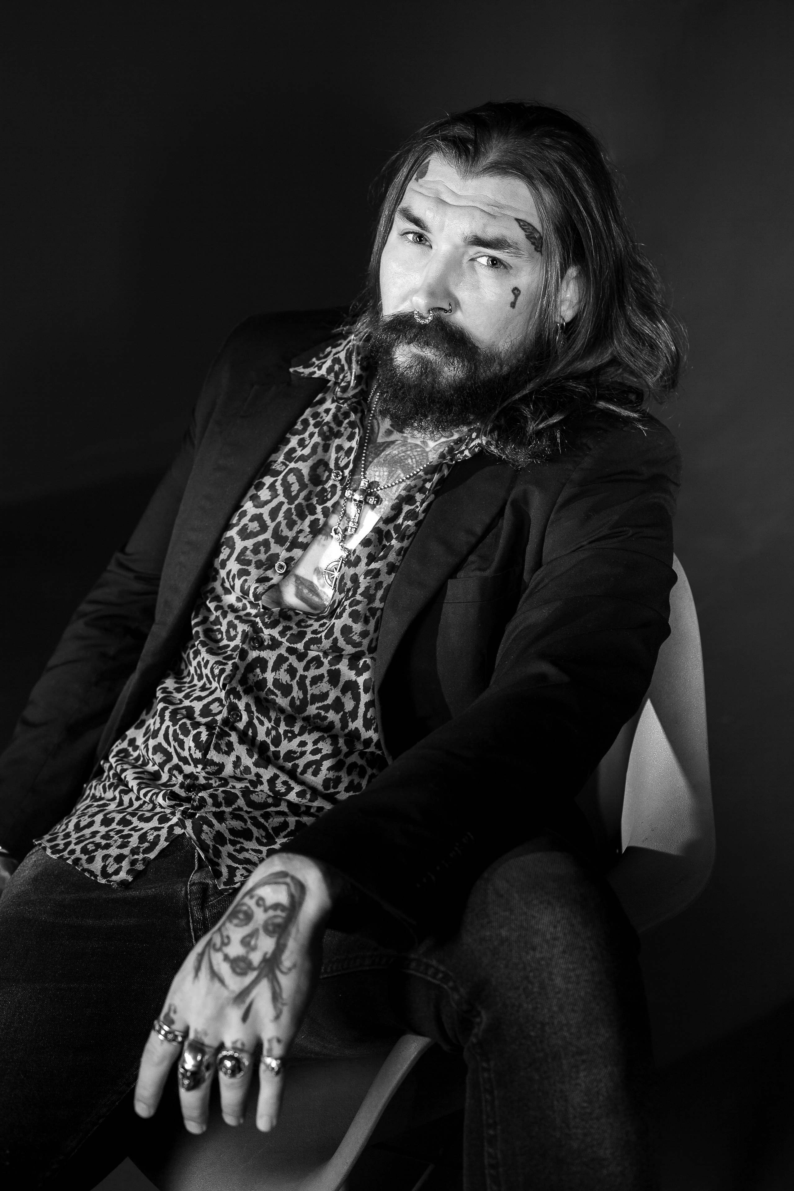 Сережа Ворон. Барбер. Психолог с фотоаппаратом Зимина Оксана