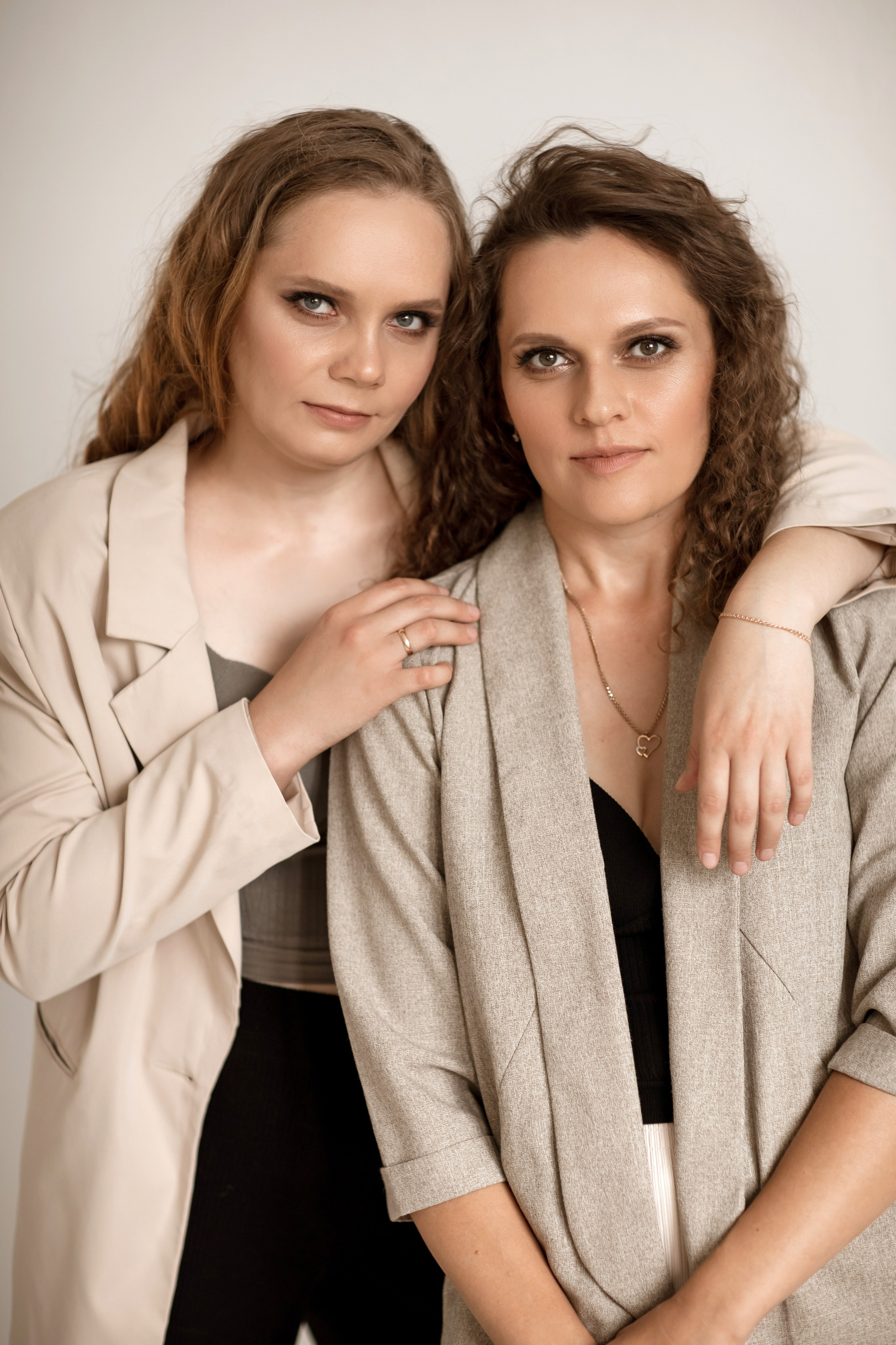 Маша и Наташа. Женский и семейный Фотограф В Усть-Каменогорске Юлия Журавлева