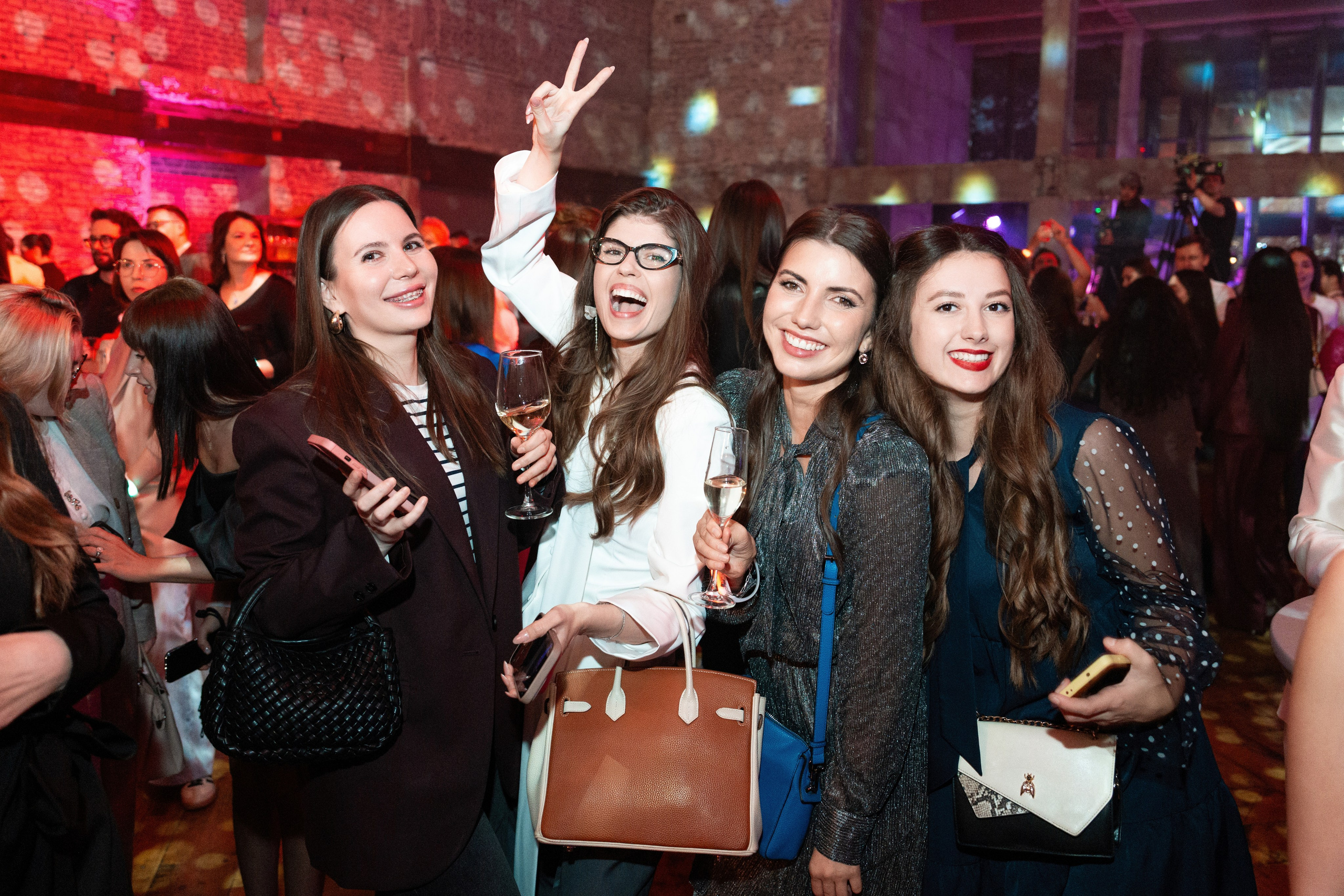 ИВЕНТ. Профессиональный фотограф и видеооператор Гладышев Даниил