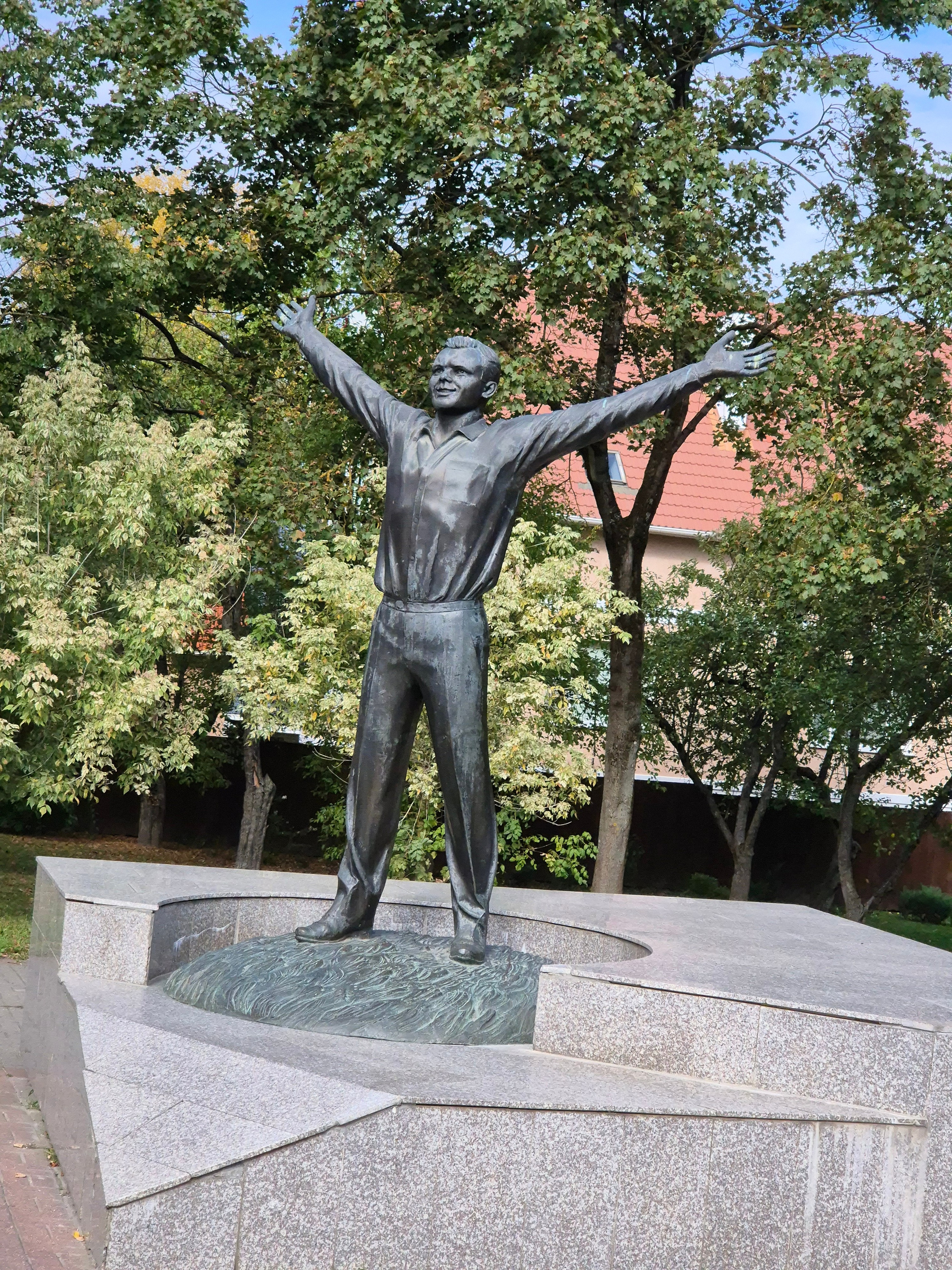 Памятник Ю.Гагарину