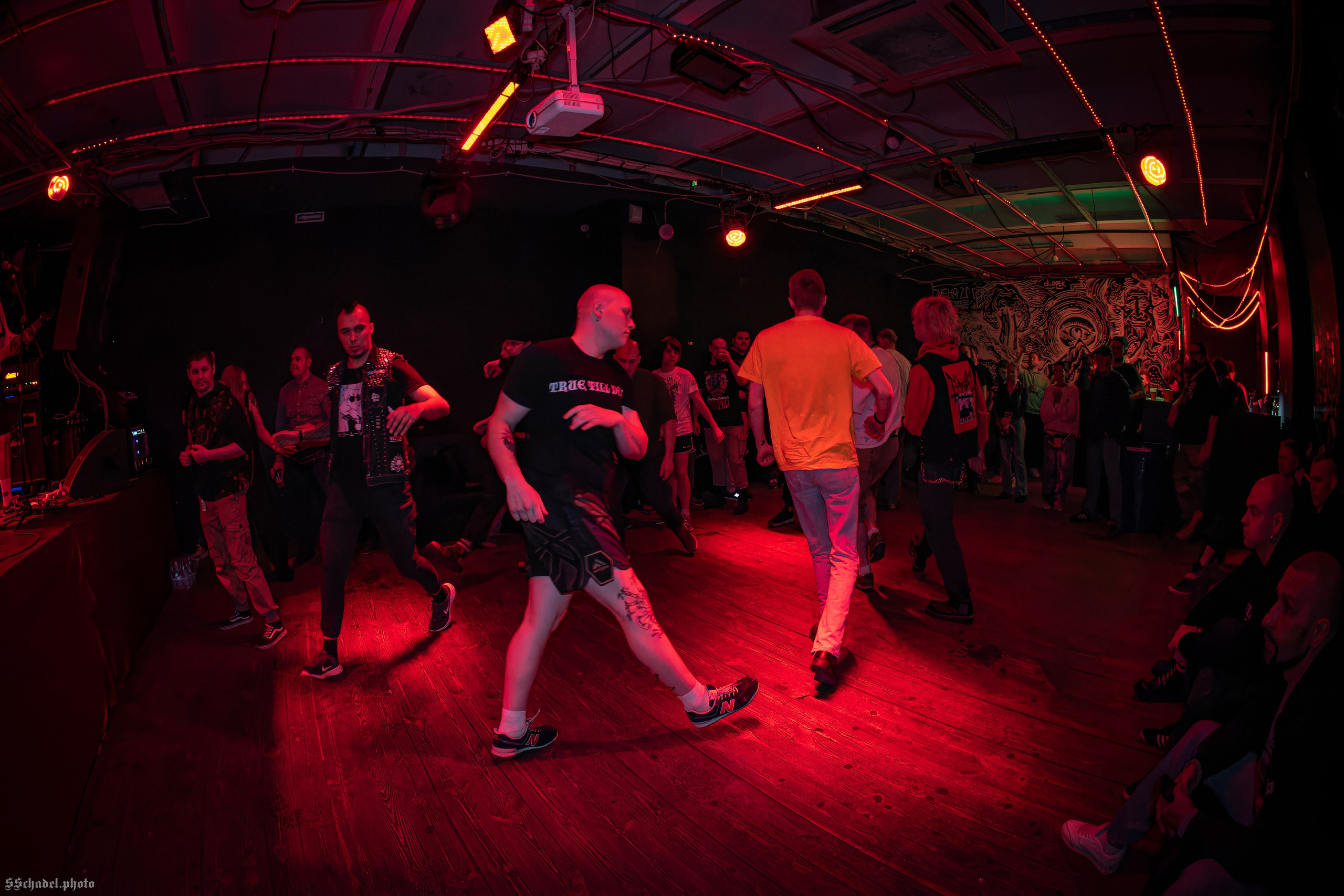 Mayday Massacre: Hardcore vs Death Metal // мошпит 02.05.2025. We will make everything metal!