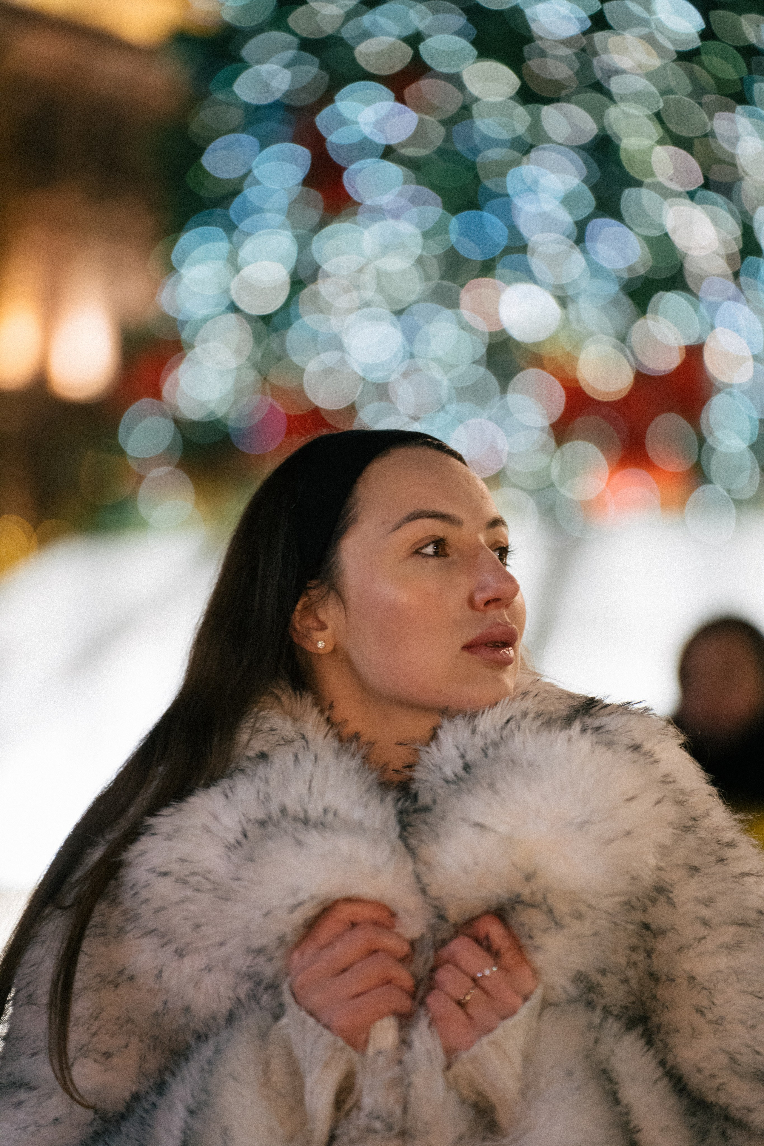 ПРОГУЛКА НА МАНЕЖНОЙ ПЛОЩАДИ ДЛЯ ДЕВУШКИ ПЕРЕД НОВЫМ ГОДОМ (НОВОГОДНЯЯ ФОТОСЕССИИЯ НА МАНЕЖНОЙ ПЛОЩАДИ). Профессиональный фотограф, Санкт-Петербург — Виктория Богомолова