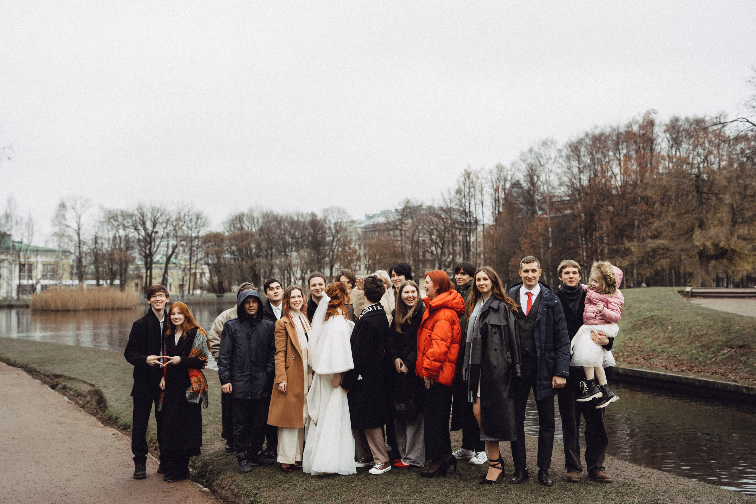 СВАДЕБНАЯ СЬЕМКА ВО ВТОРОМ ДВОРЦЕ С ГОСТЯМИ И ПРОГУЛКА В ТАВРИЧЕСКОМ САДУ. Профессиональный фотограф, Санкт-Петербург — Виктория Богомолова