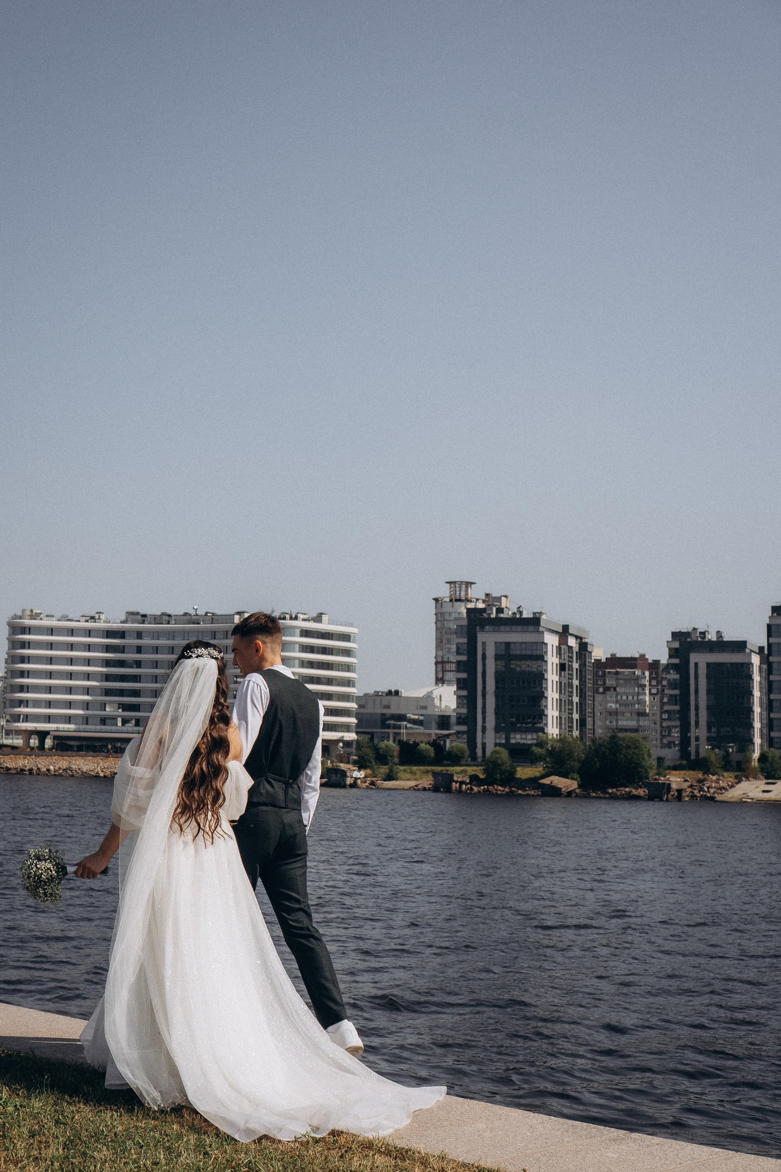 СВАДЕБНАЯ СЬЕМК В ПАРКЕ 300-ЛЕТИЯ. Профессиональный фотограф, Санкт-Петербург — Виктория Богомолова