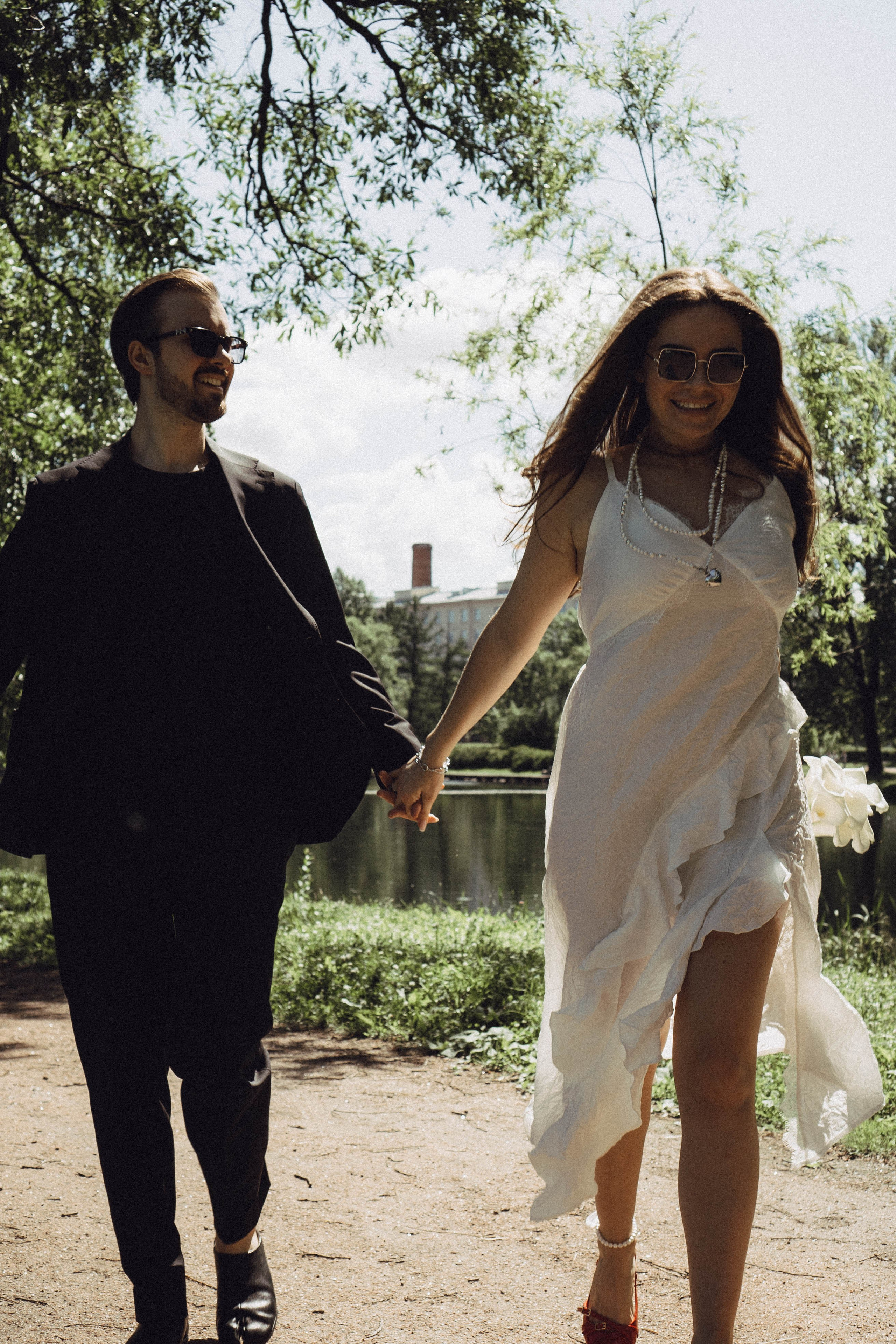 СВАДЕБНАЯ СЬЕМКА В ПАРКЕ ПОБЕДЫ И ПРОГУЛКА ПО МОСКОВСКОМУ ПРОСПЕКТУ. Профессиональный фотограф, Санкт-Петербург — Виктория Богомолова