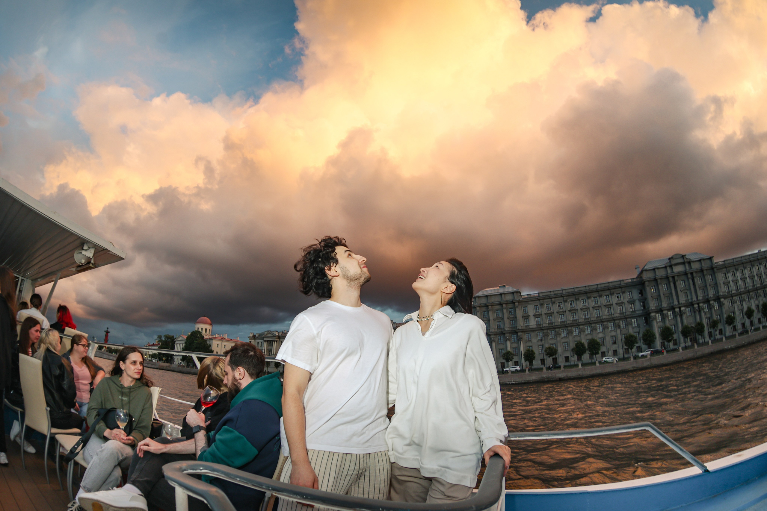 Gravity Project круизы. Репортажный и портретный фотограф в Санктпетербурге. Видиосъемка мероприятий в Санкт-Петербурге