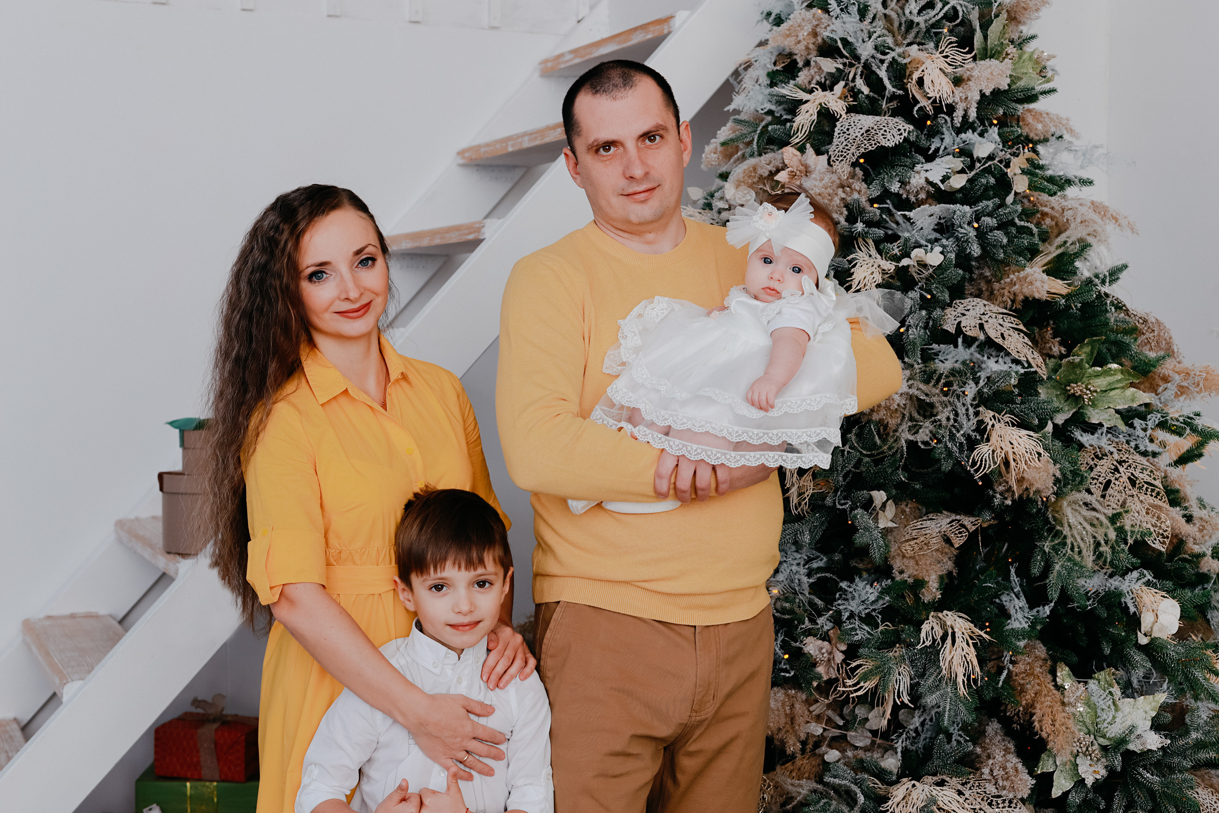 Катюня-бусинка и ее семья. Фотограф Белгород