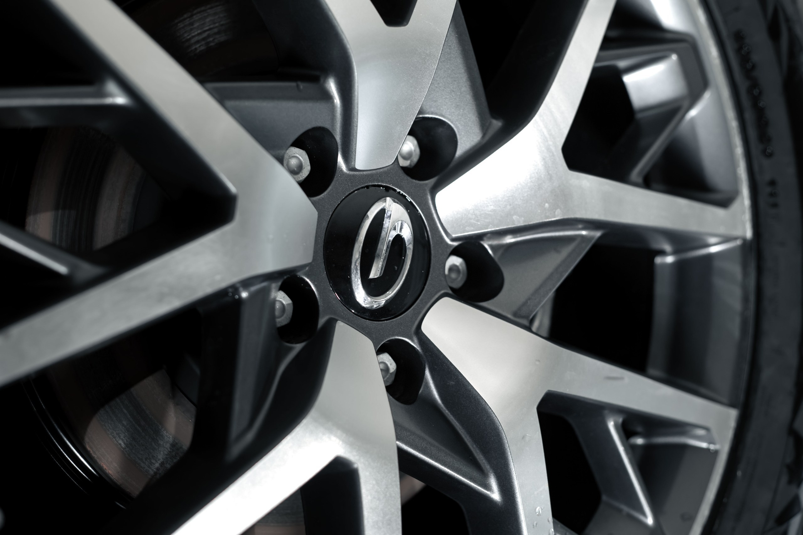 Бизнес съемка для автосалона GAC в городе Ижевск. Бизнес фотограф Ижевск — Назаров Роман