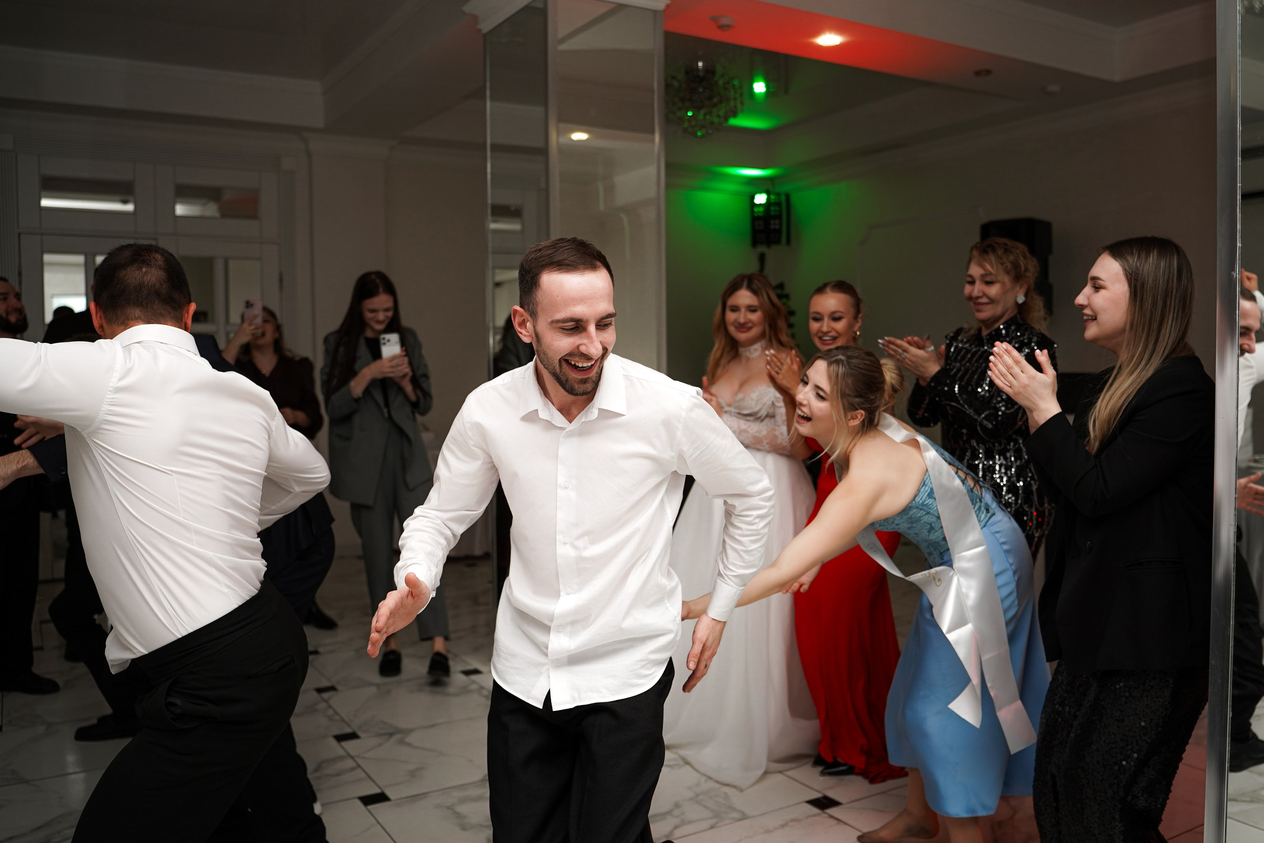 Свадебный банкет в ресторане «Верона». Свадебный фотограф в Ростове-на-Дону. Таинство Крещения и Венчания, семейные фотосессии. Алёна Чёботова