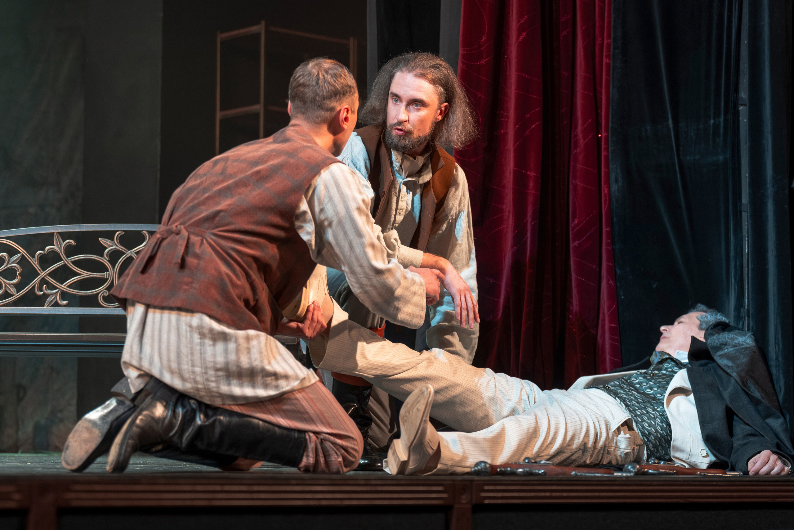 Театр Роста: Отцы и Дети. Сайт фотографа Сергея Абрамова