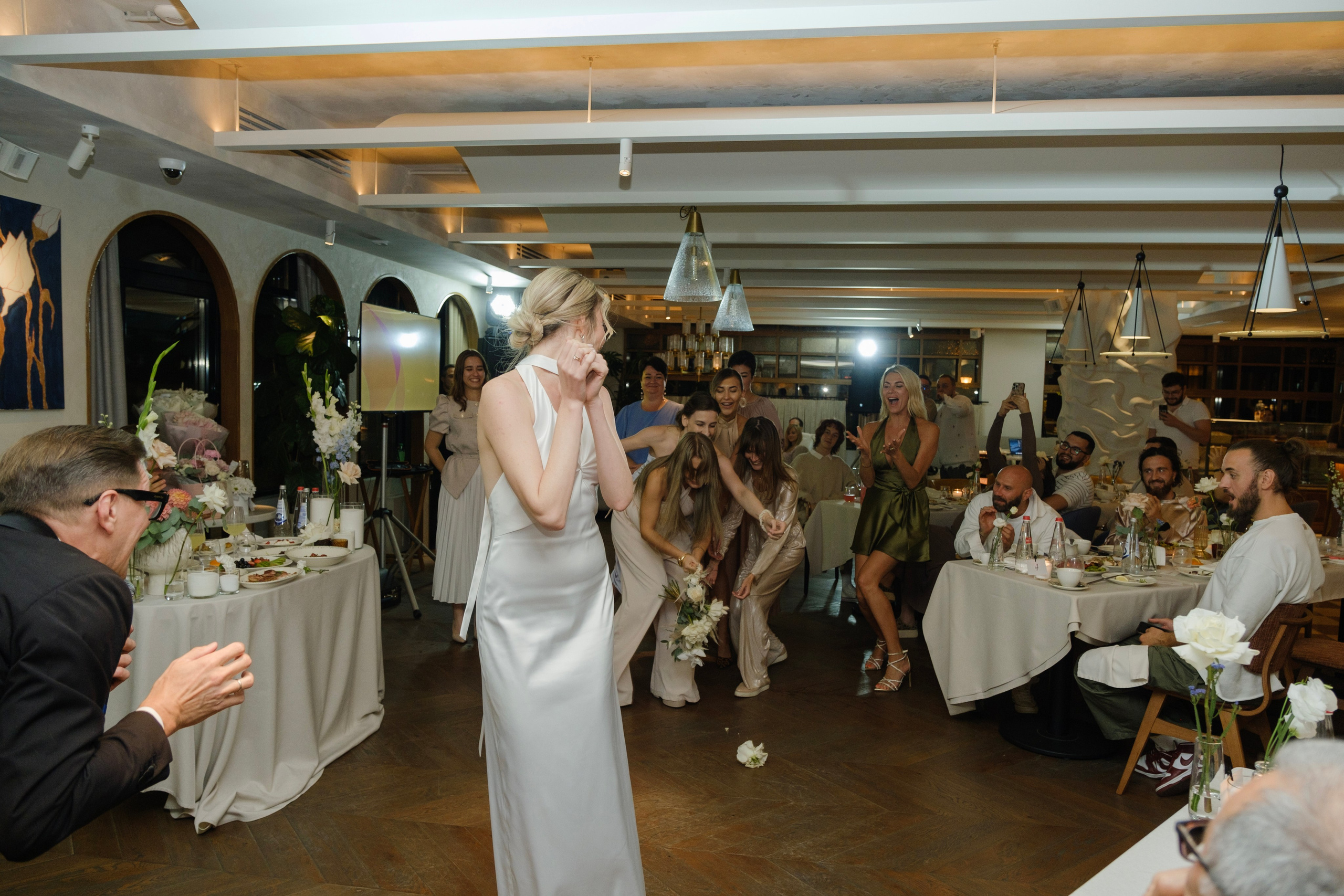 Alexander Alina. Wedding photographer