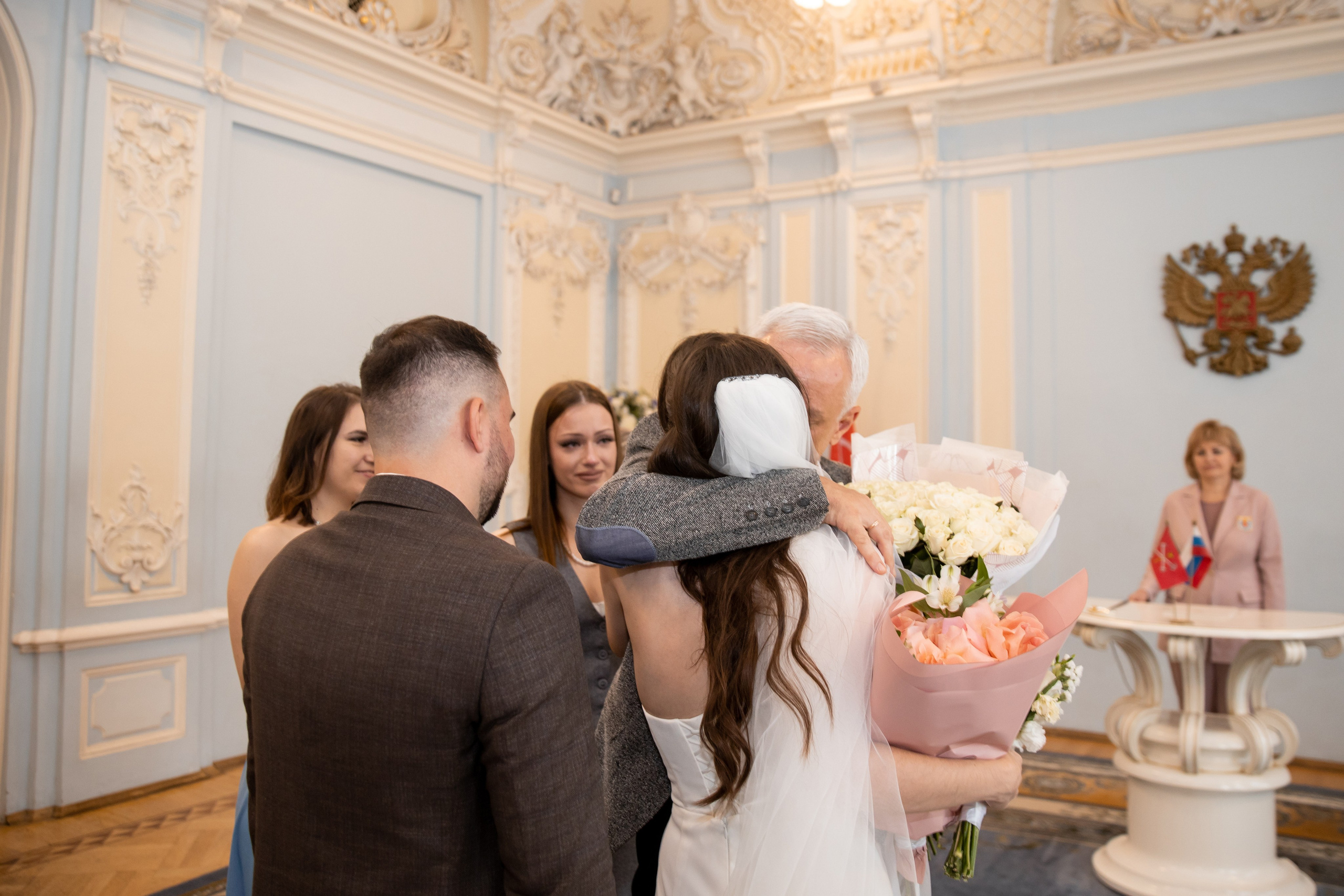 Анна и Александр / Прогулка + ЗАГС. Свадебный и семейный фотограф в Москве Диана Левченко