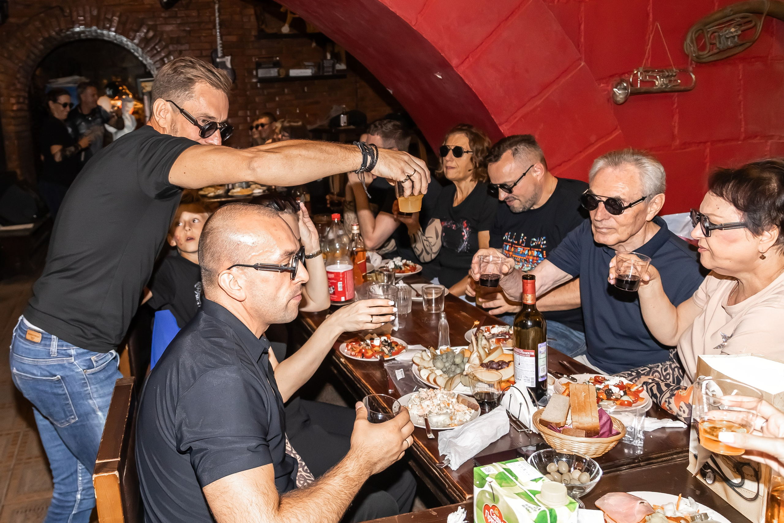 День Рождения Алексея в баре «Белая Лошадь». Фотограф в Волгограде Норченко Светлана