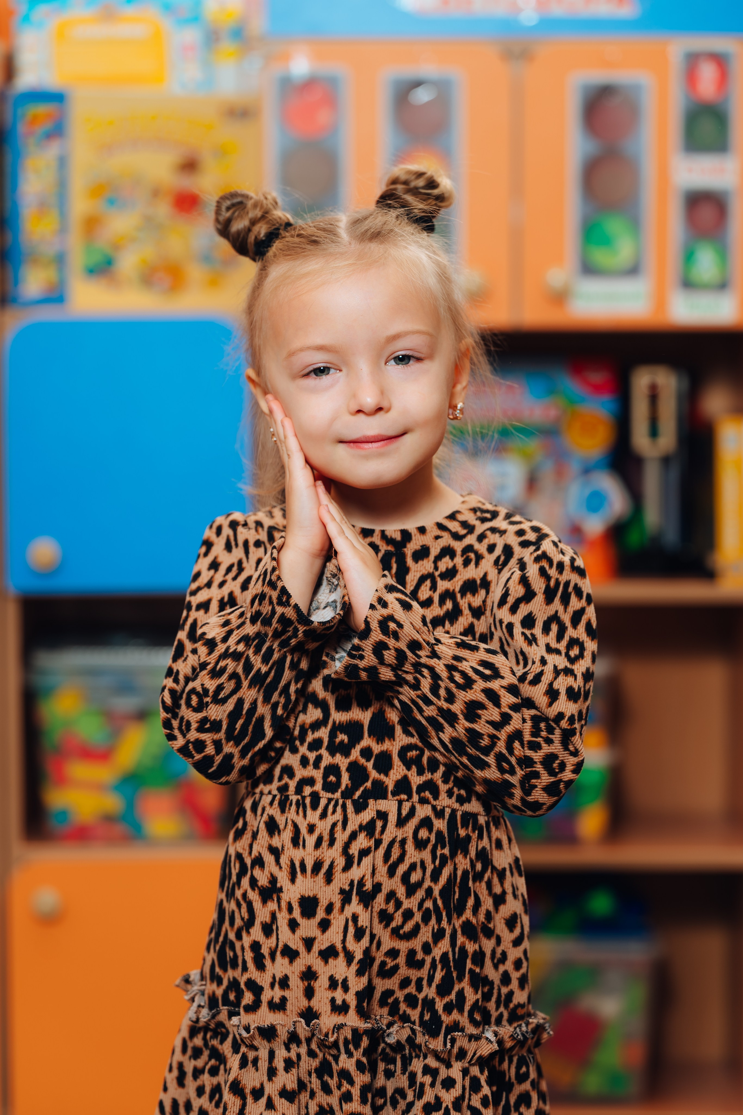 Портреты в интерьере группы. Детский и семейный фотограф Катерина Мишина