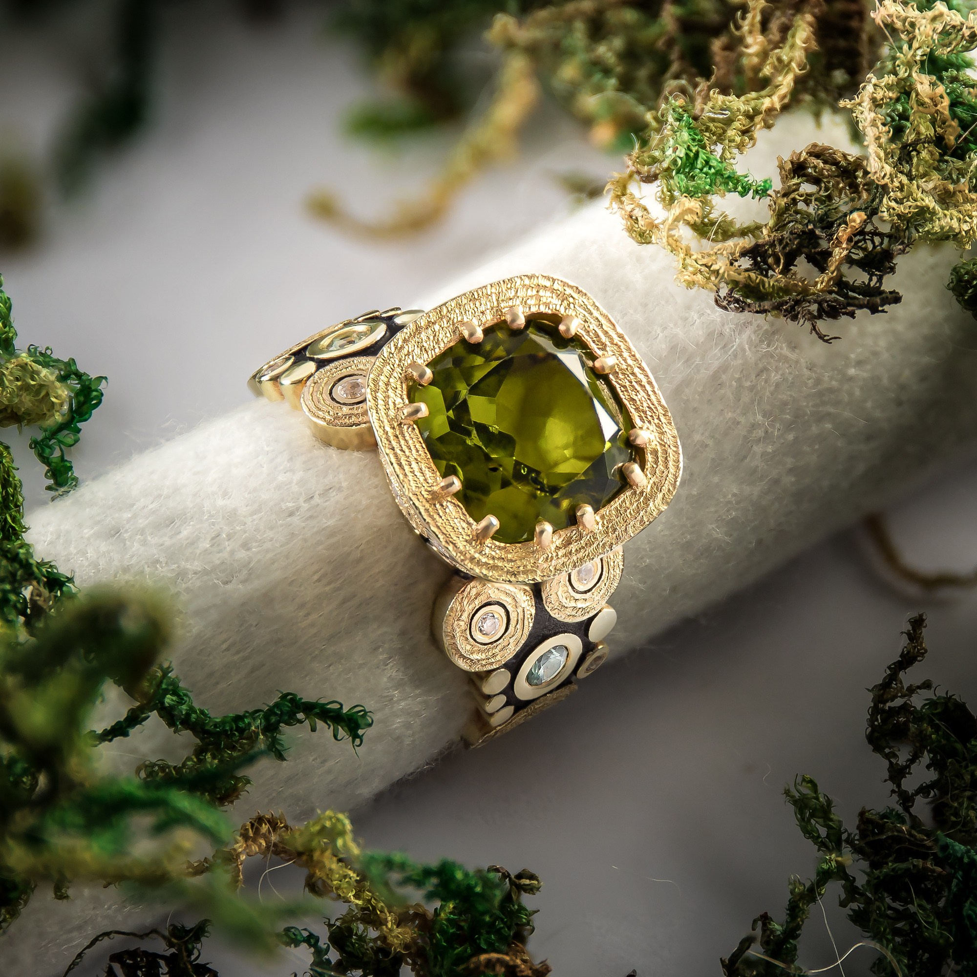 IRStudio: фотосъемка ювелирных изделий. Рекламный и предметный фотограф Марченков Антон