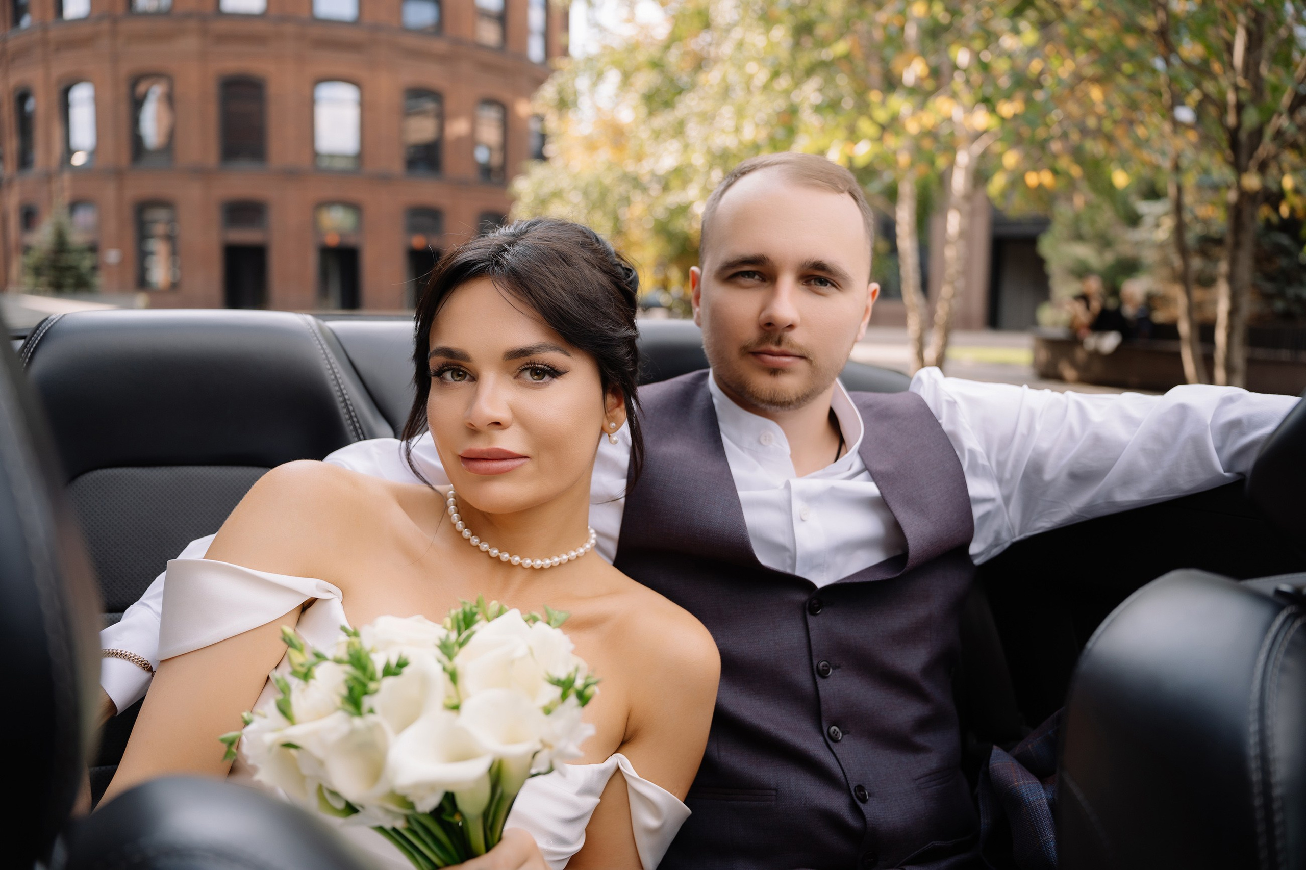 Свадебная фотосессия с кабриолетом. Свадебный и семейный фотограф в Москве Светлана Зоткина