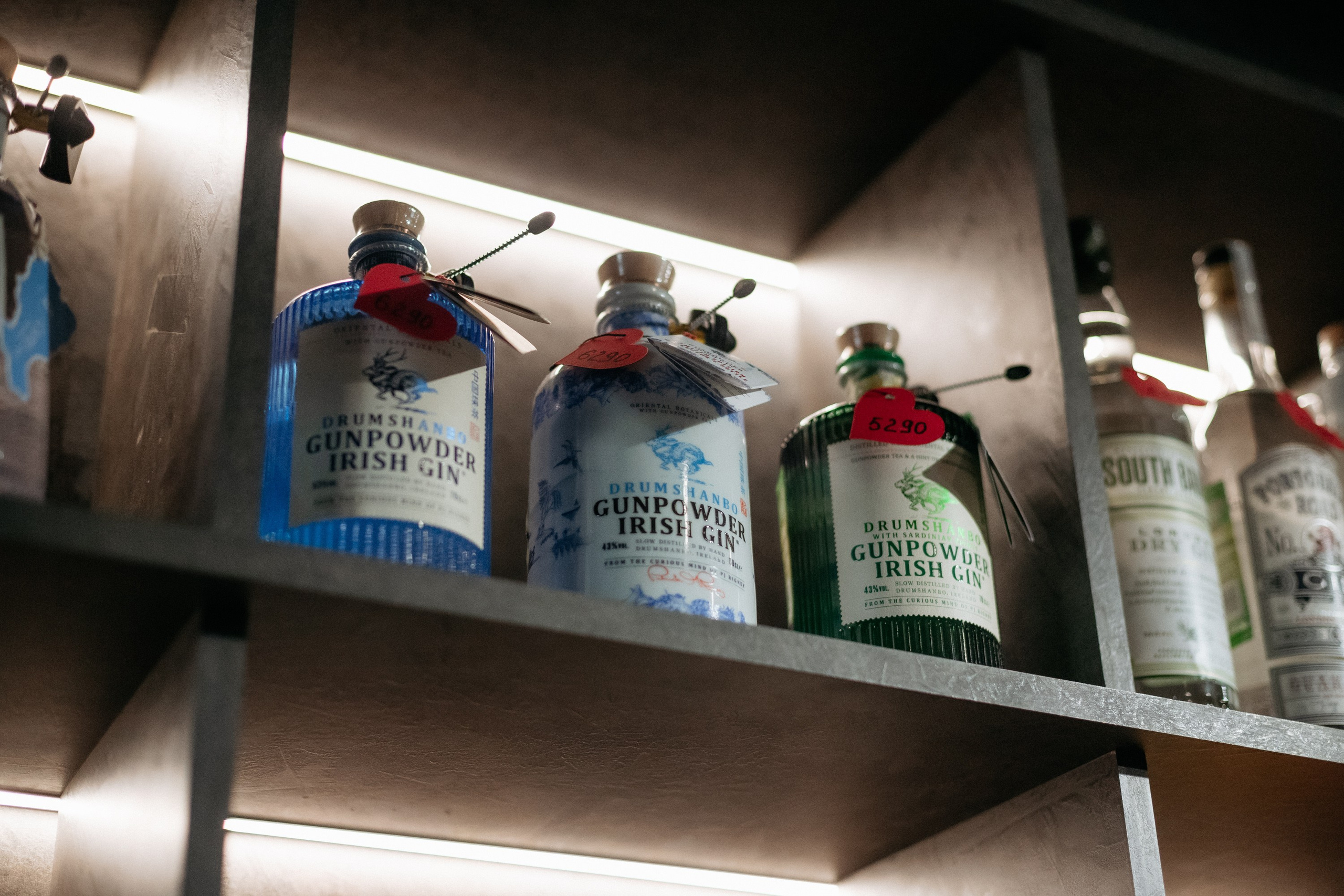 BY SIMPLE ВИНОТЕКА — ОТКРЫТИЕ. СВОИ. ФОТООТЧЕТЫ-СОБЫТИЯ-МЕСТА