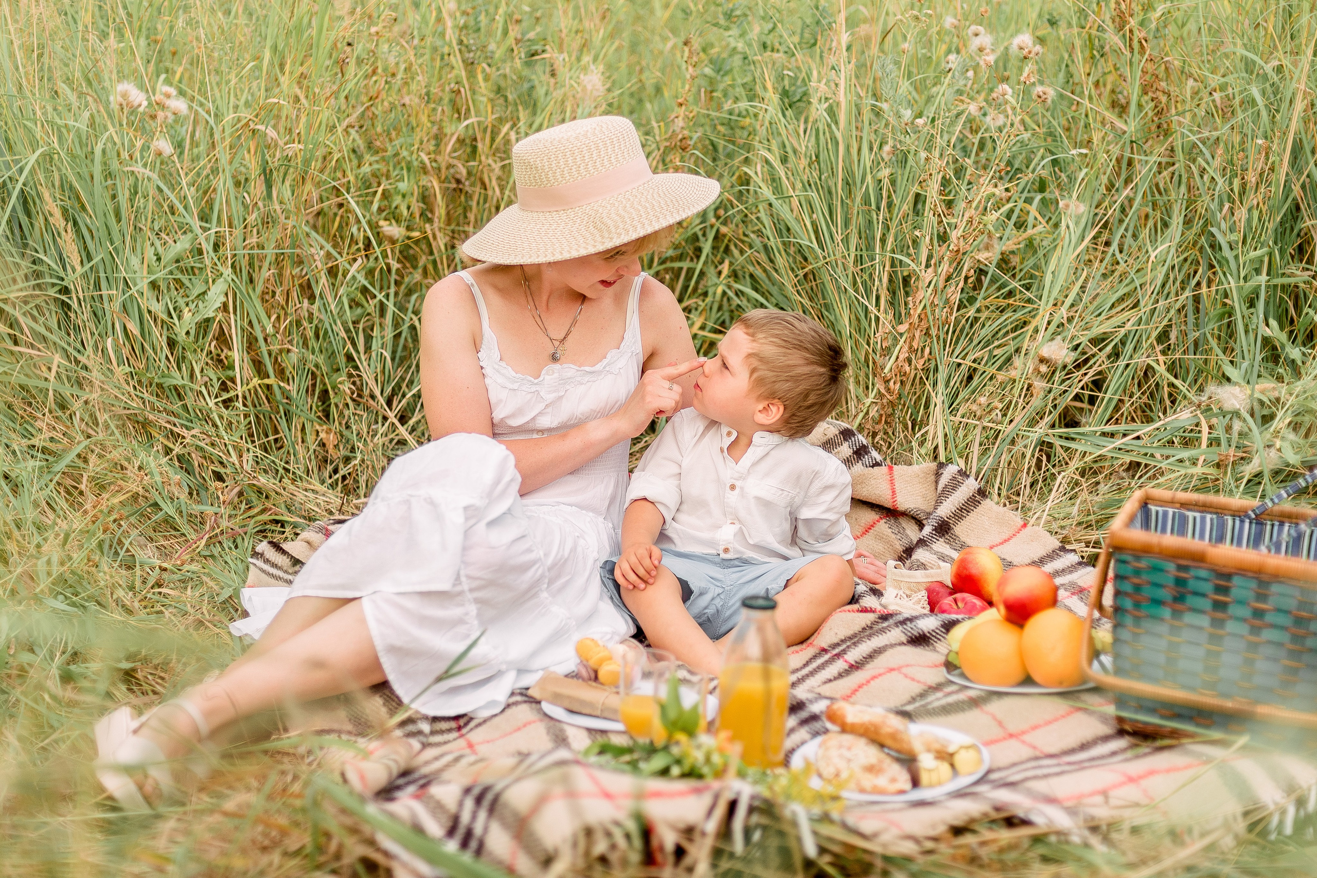 В поле. Фотограф Юлия Попова