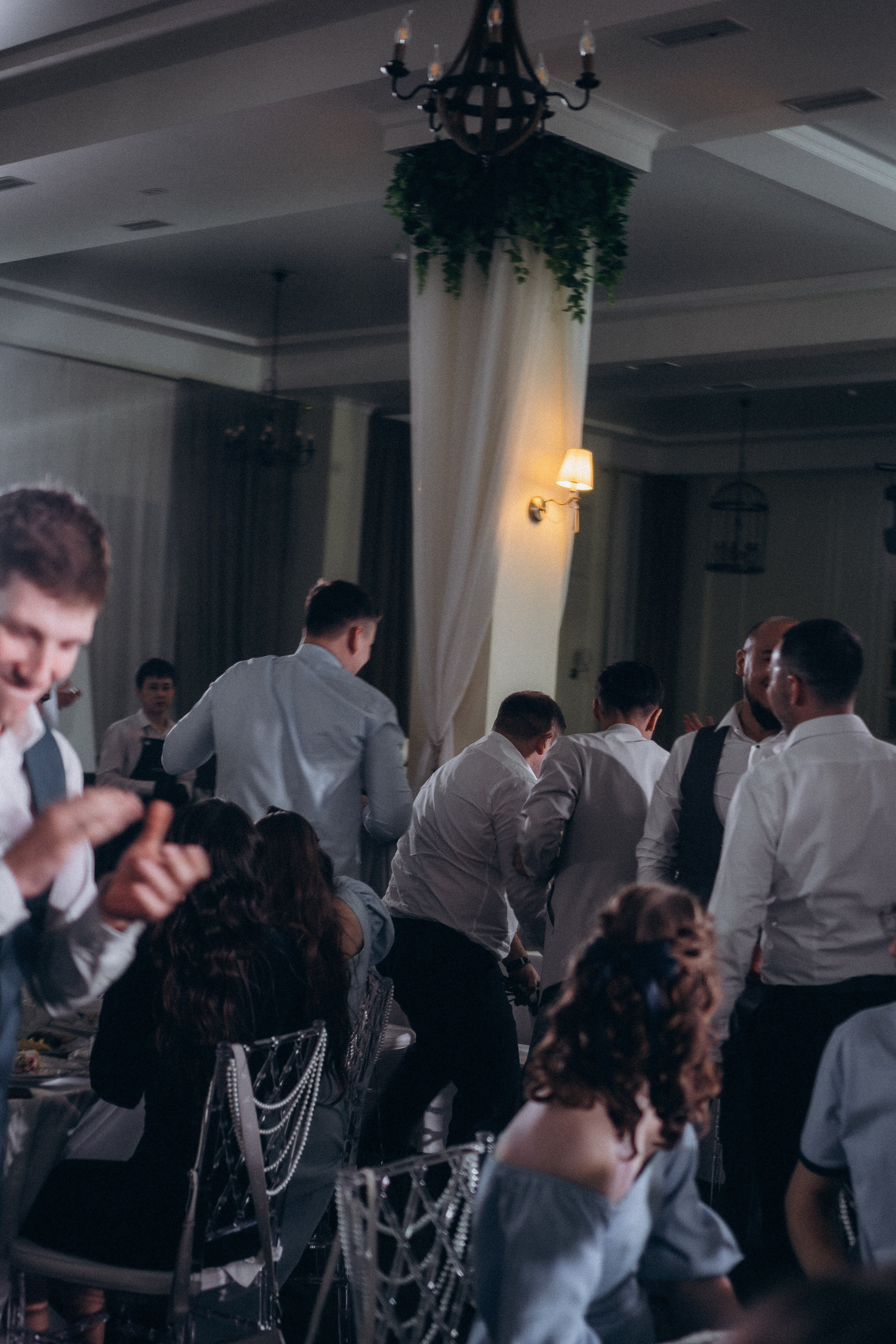 СВАДЕБНАЯ СЬЕМКА СБОРОВ В ОТЕЛЕ И ВЫЕЗД НА ЦЕРЕМОНИЮ (СНЯТО В СИБИРЕ В НИЖНЕВАРТОВСКЕ). Профессиональный фотограф, Санкт-Петербург — Виктория Богомолова