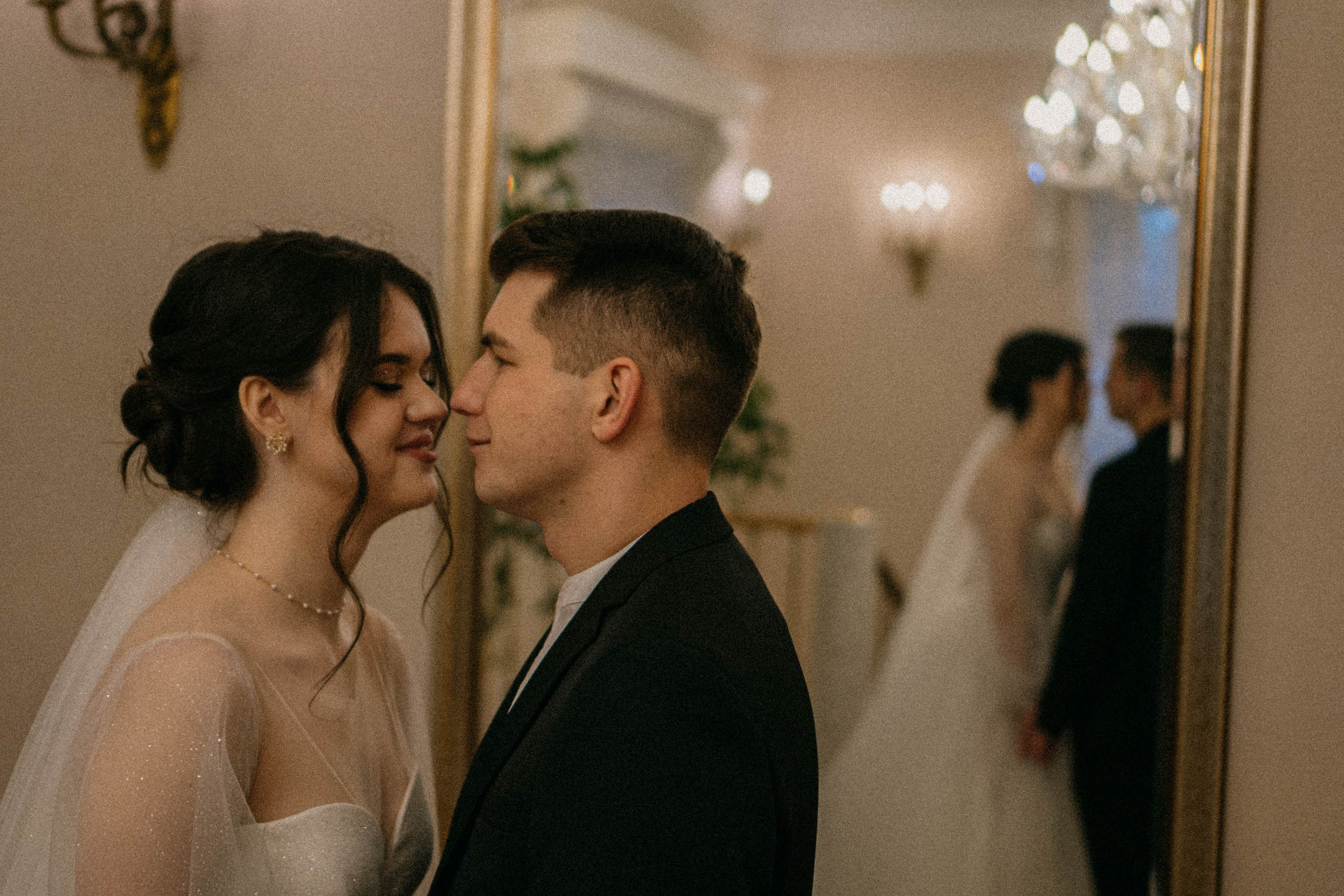 СВАДЕБНАЯ СЬЕМКА ПАРЫ В ГОРОДЕ ПУШКИН В ПАРКЕ ЕКАТЕРИНЕНСКОМ В НОЯБРЕ. Профессиональный фотограф, Санкт-Петербург — Виктория Богомолова