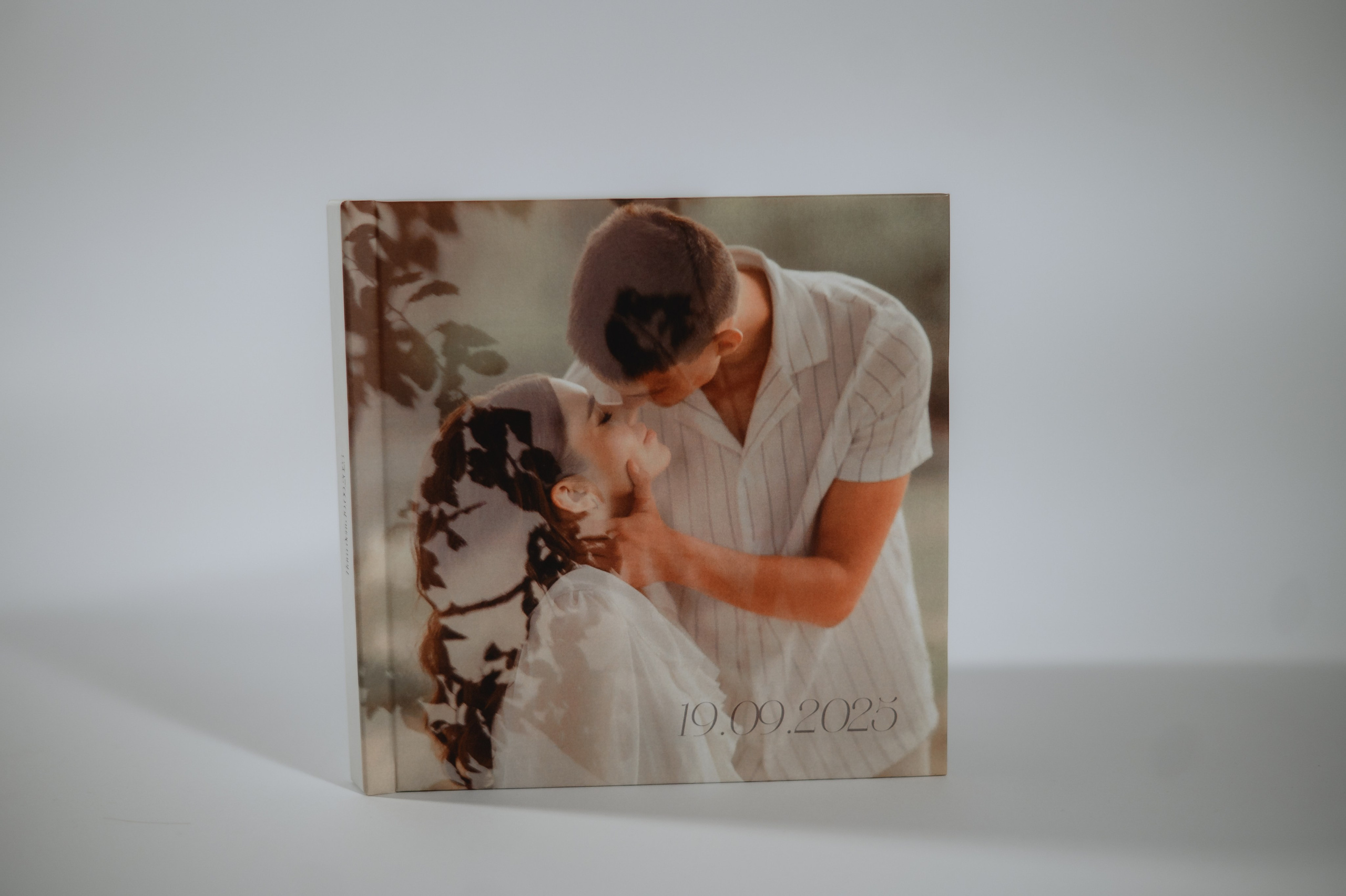 Свадебная фотокнига. 20*20 плотные листы. Фотограф Котова Валентина