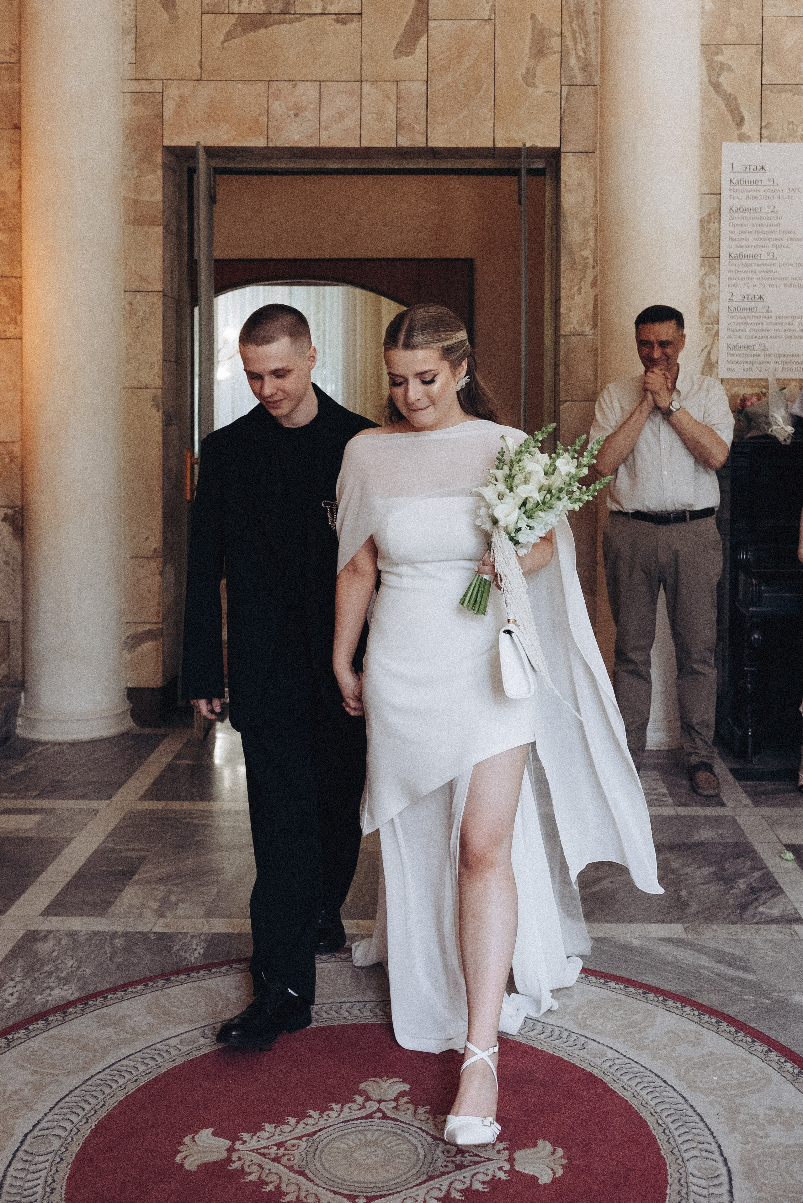 Свадебная прогулка и роспись в Кировском ЗАГСе