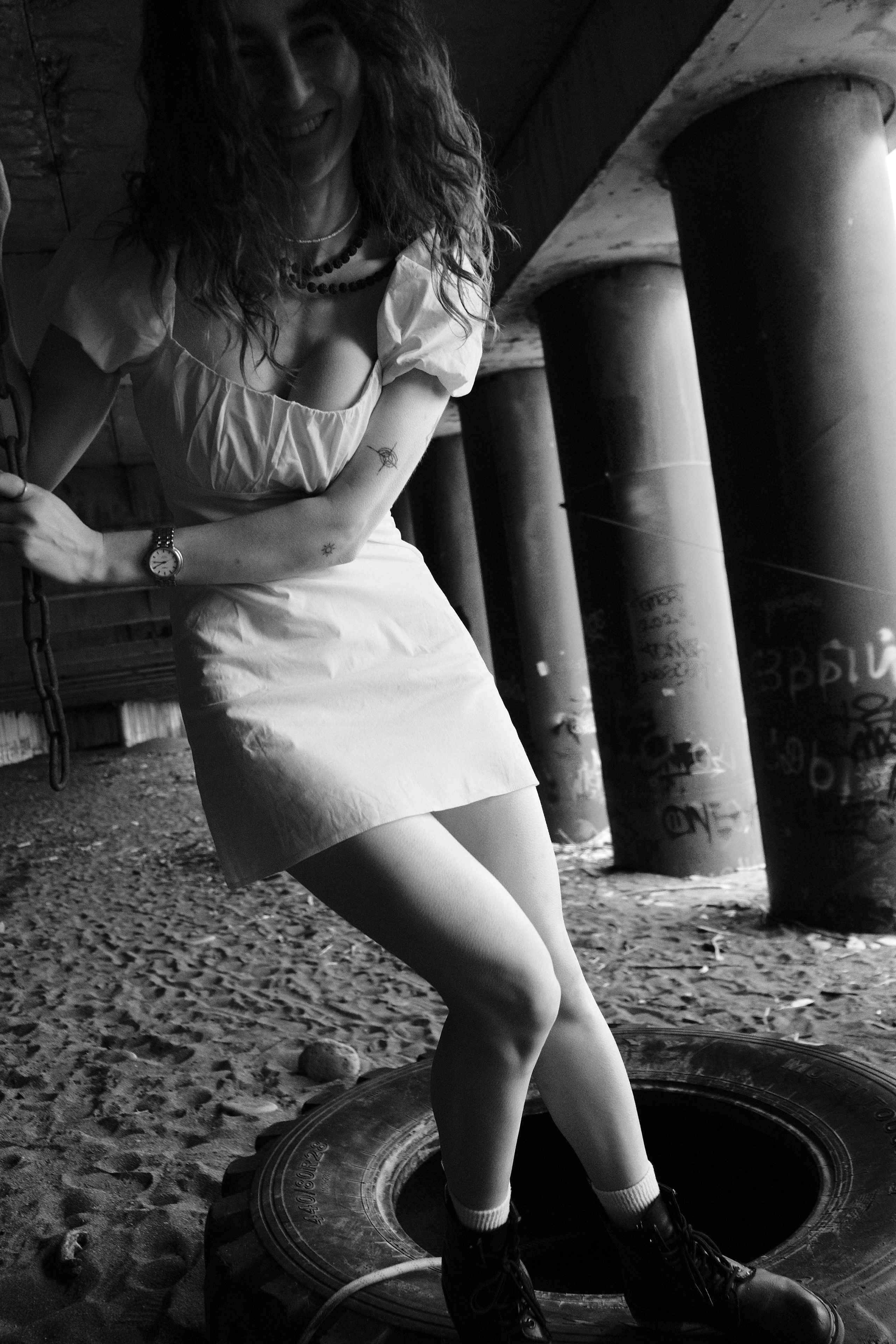 Девушка Серфа. Gerasko Aleks — Портрет, кричащий тишиной