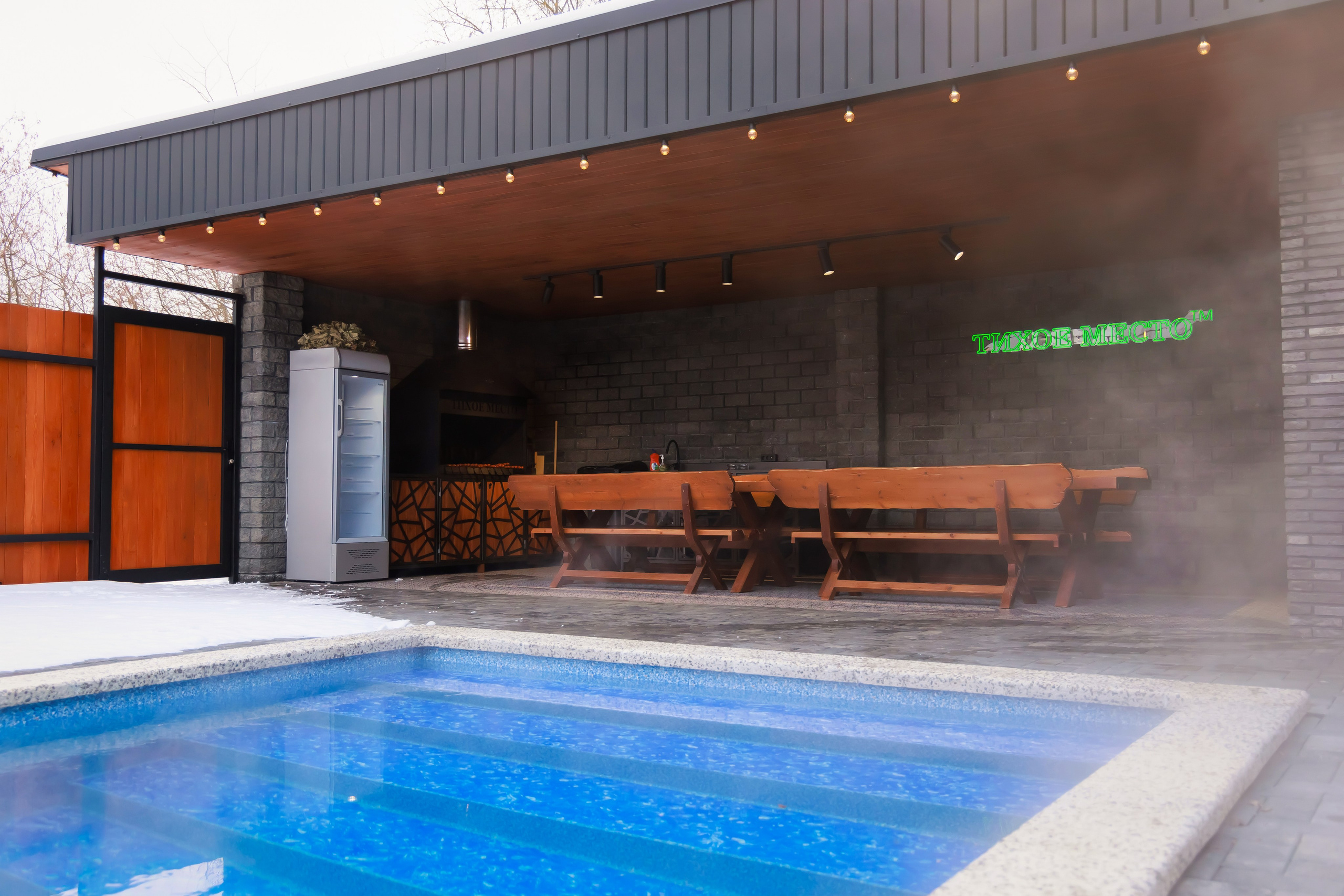 Интерьерная и рекламная съёмка. Свадебный и семейный фотограф в г. Майкопе (выезд по республике и краю)