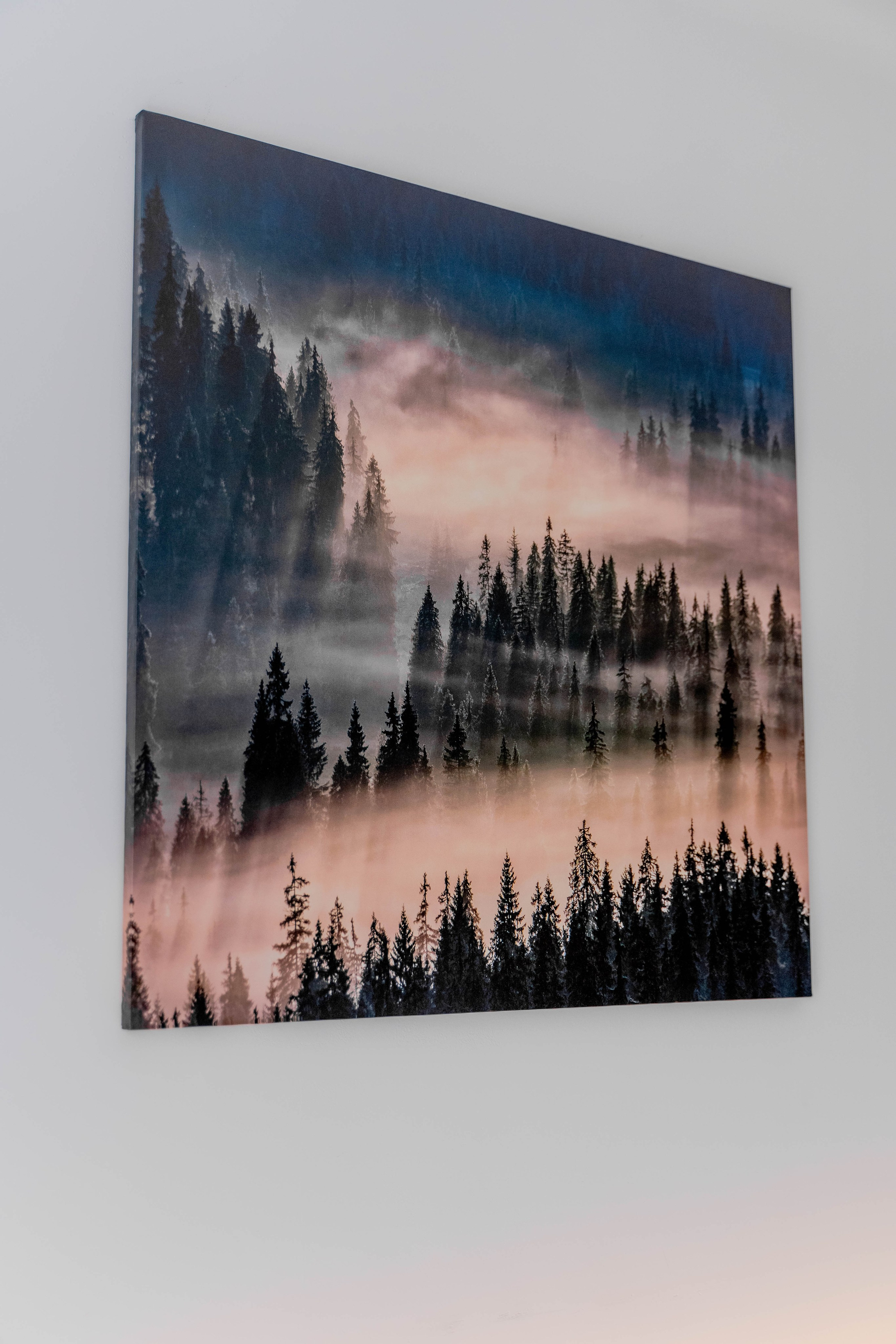 Madre interiors. Photographer Liana Sudets Serbia Kopaonik Brzece Brus