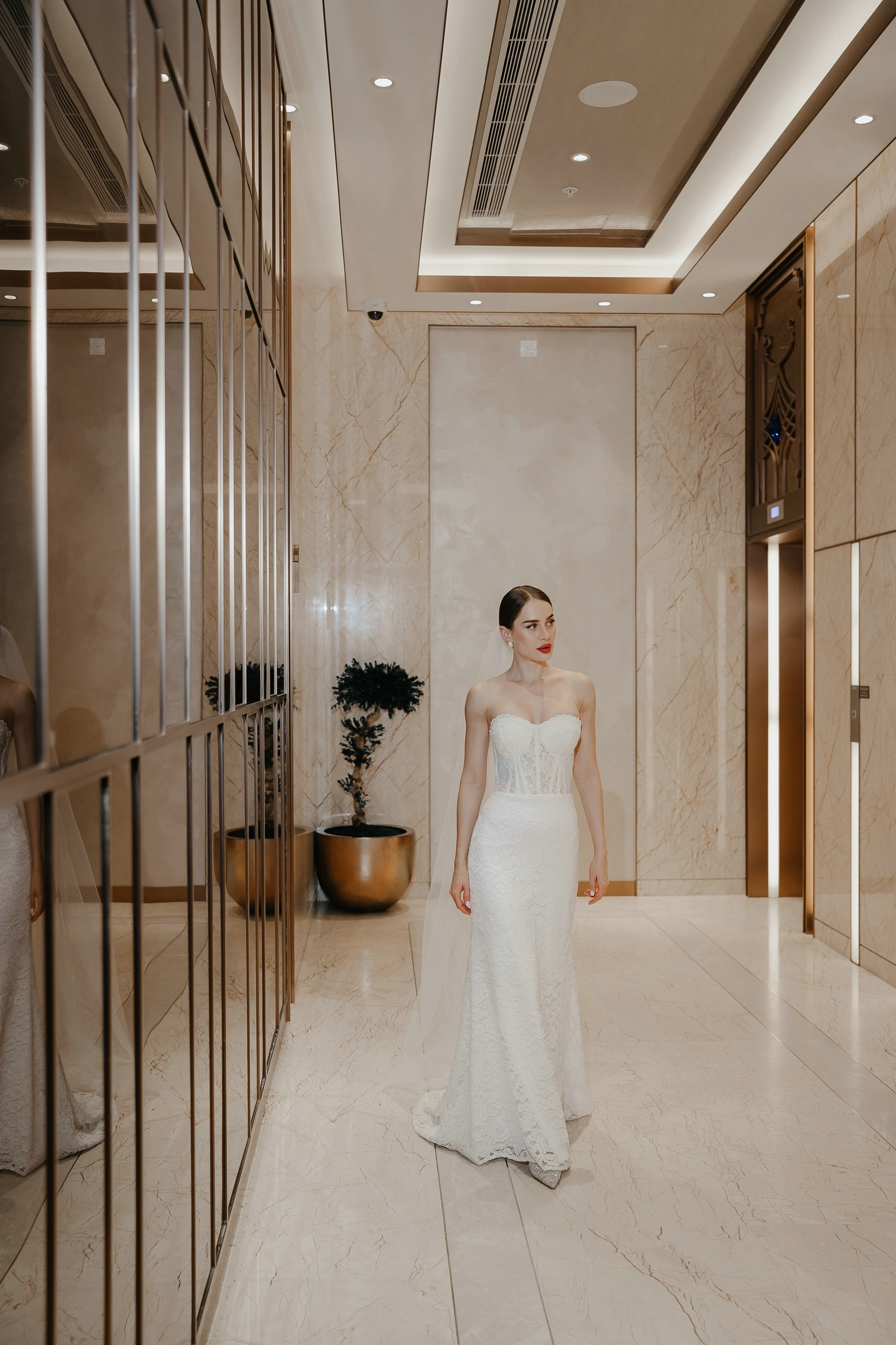 Свадебная фотосессия в Soluxe hotel Moscow. Свадебный и семейный фотограф в Москве Светлана Зоткина