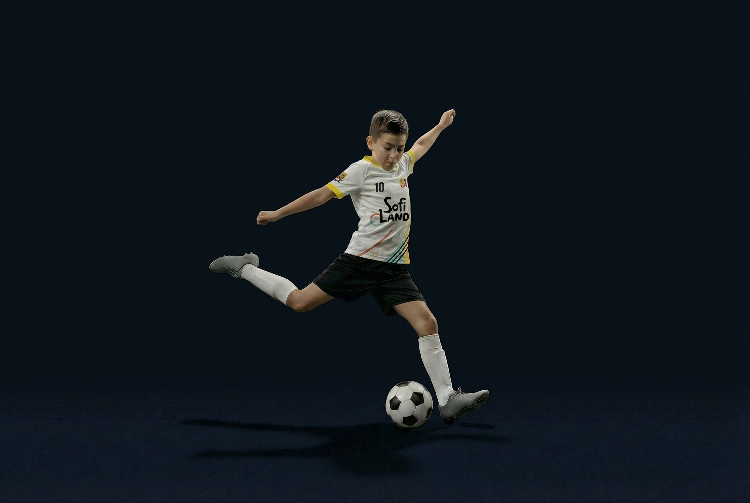 AI-проект для сайта СЦ Sofi Land. MIG — студия спортивной фотографии Михаила Голянского