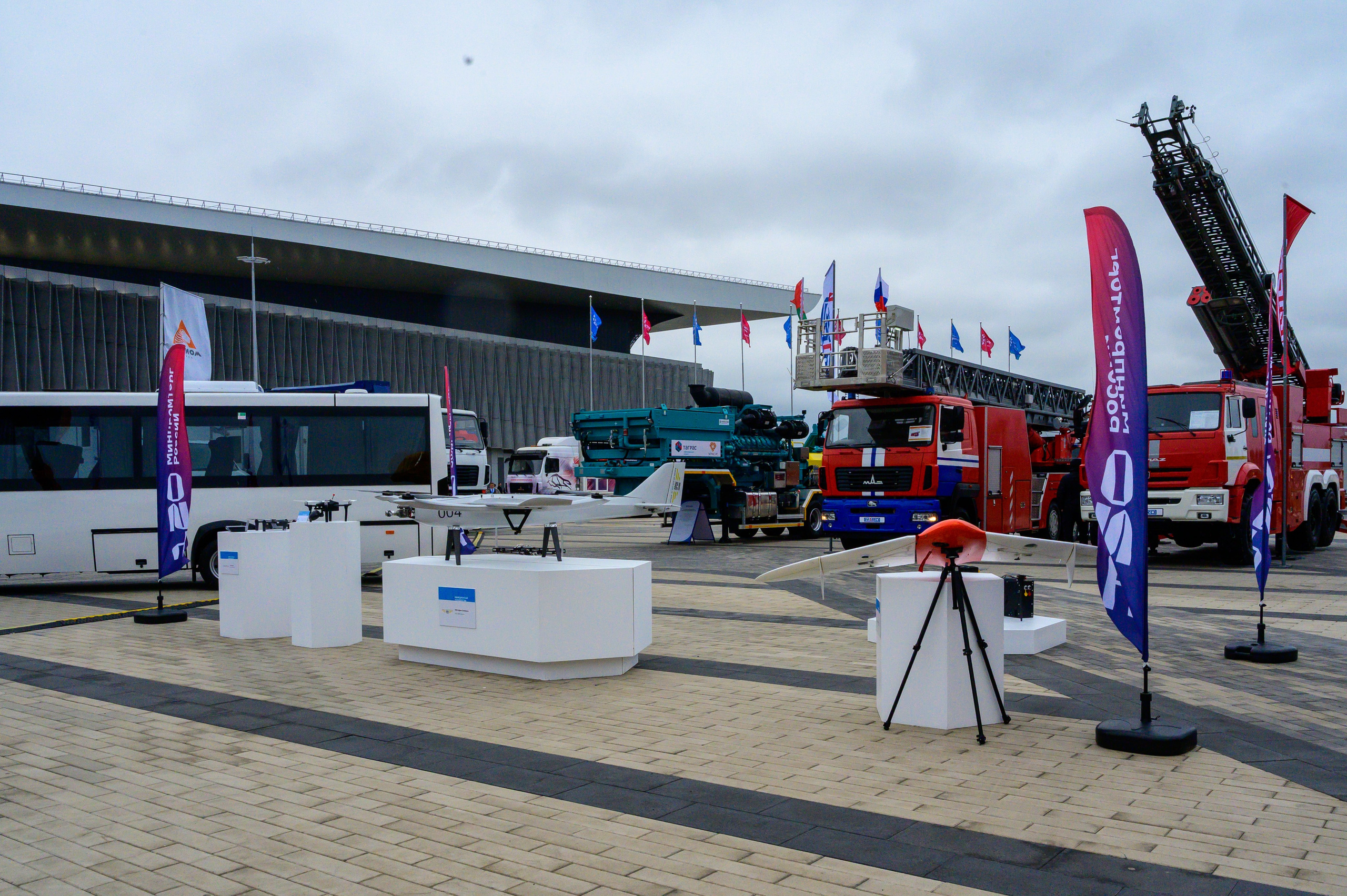 BigindustrialweekBelarus. Фотоуслуги, услуги фотографа, фотографирование важных событий