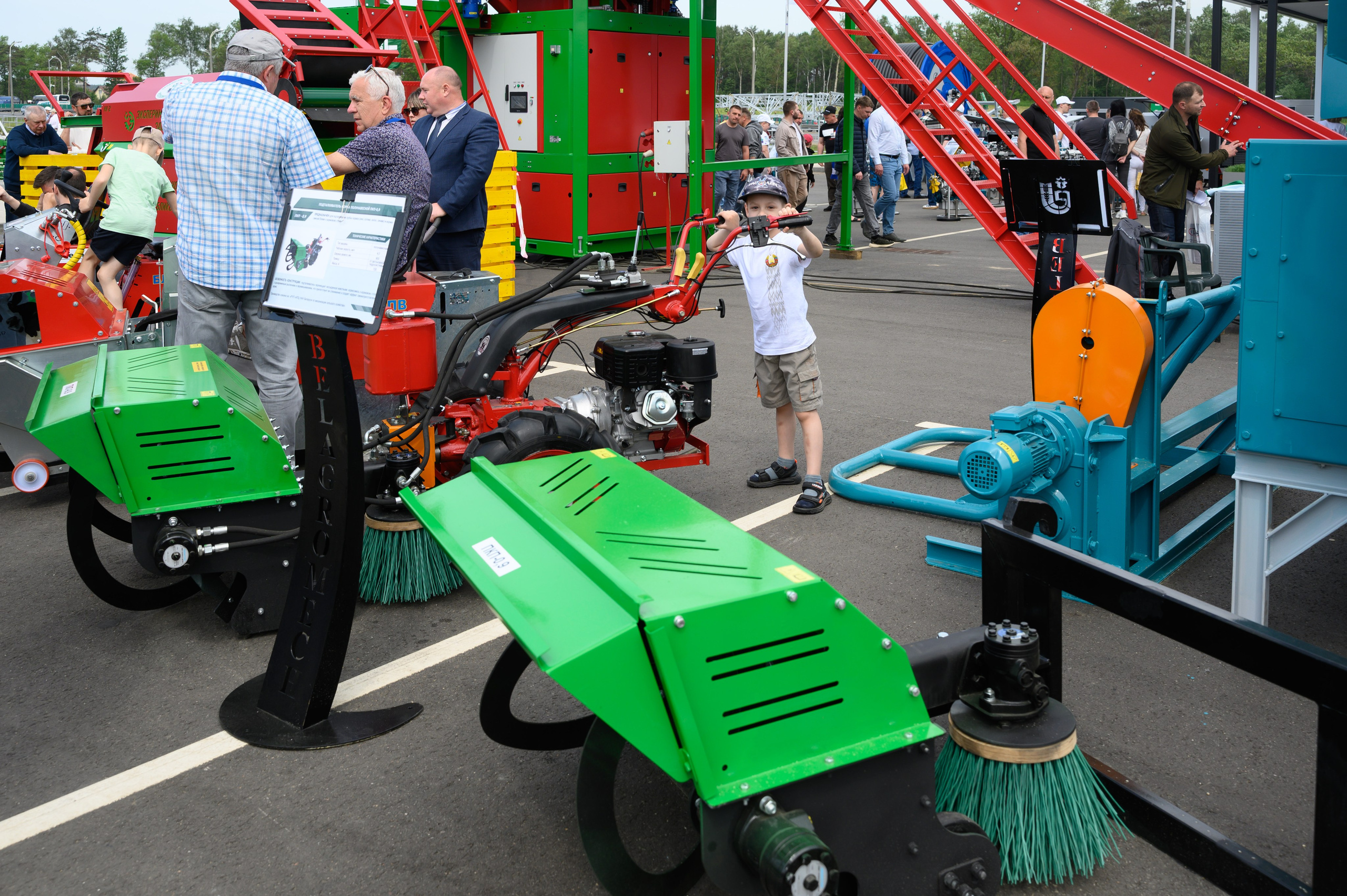 Агровыставка. Фотоуслуги, услуги фотографа, фотографирование важных событий