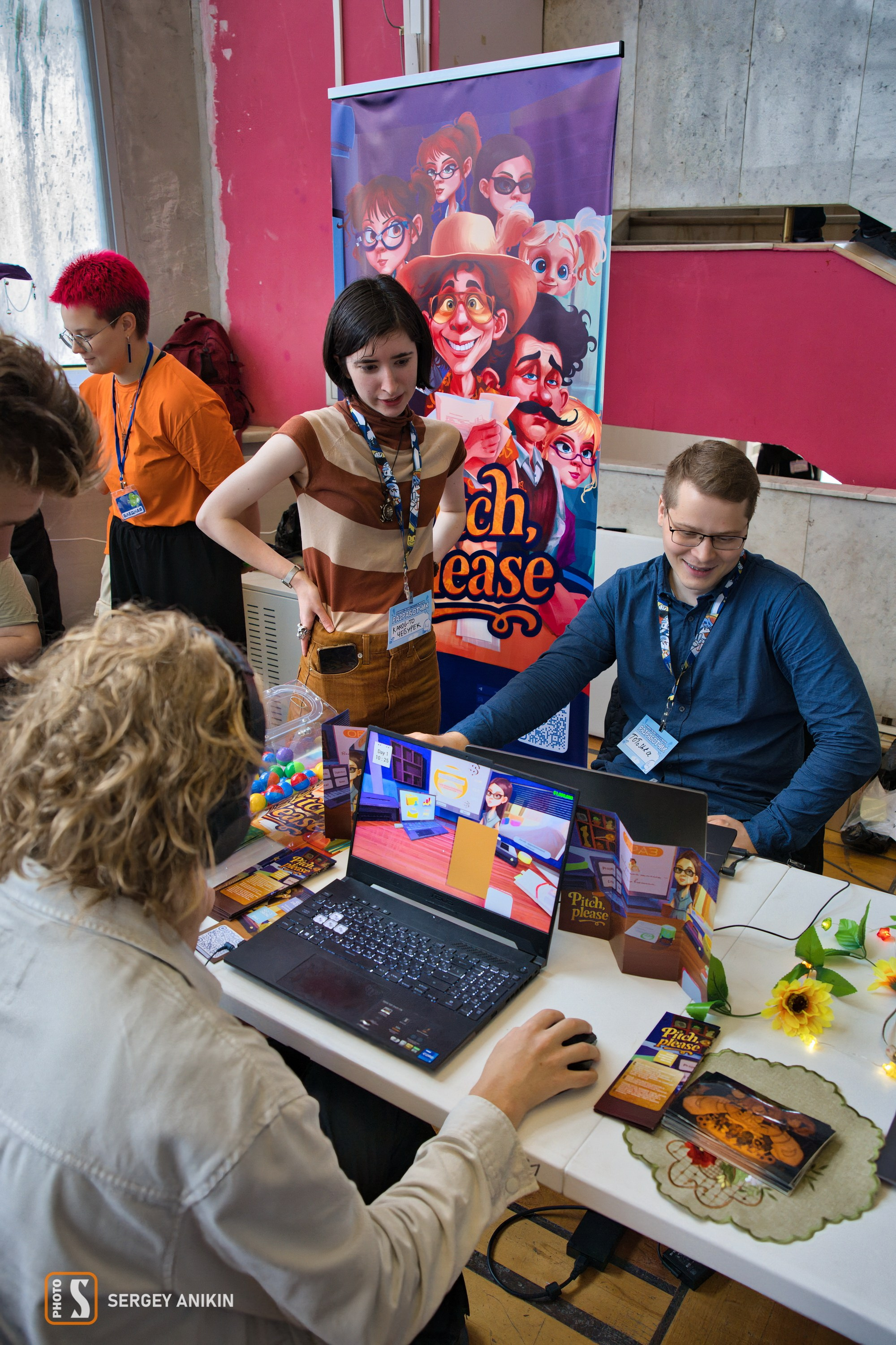 Фоторепортаж с фестиваля Индикон 2025 в Москве