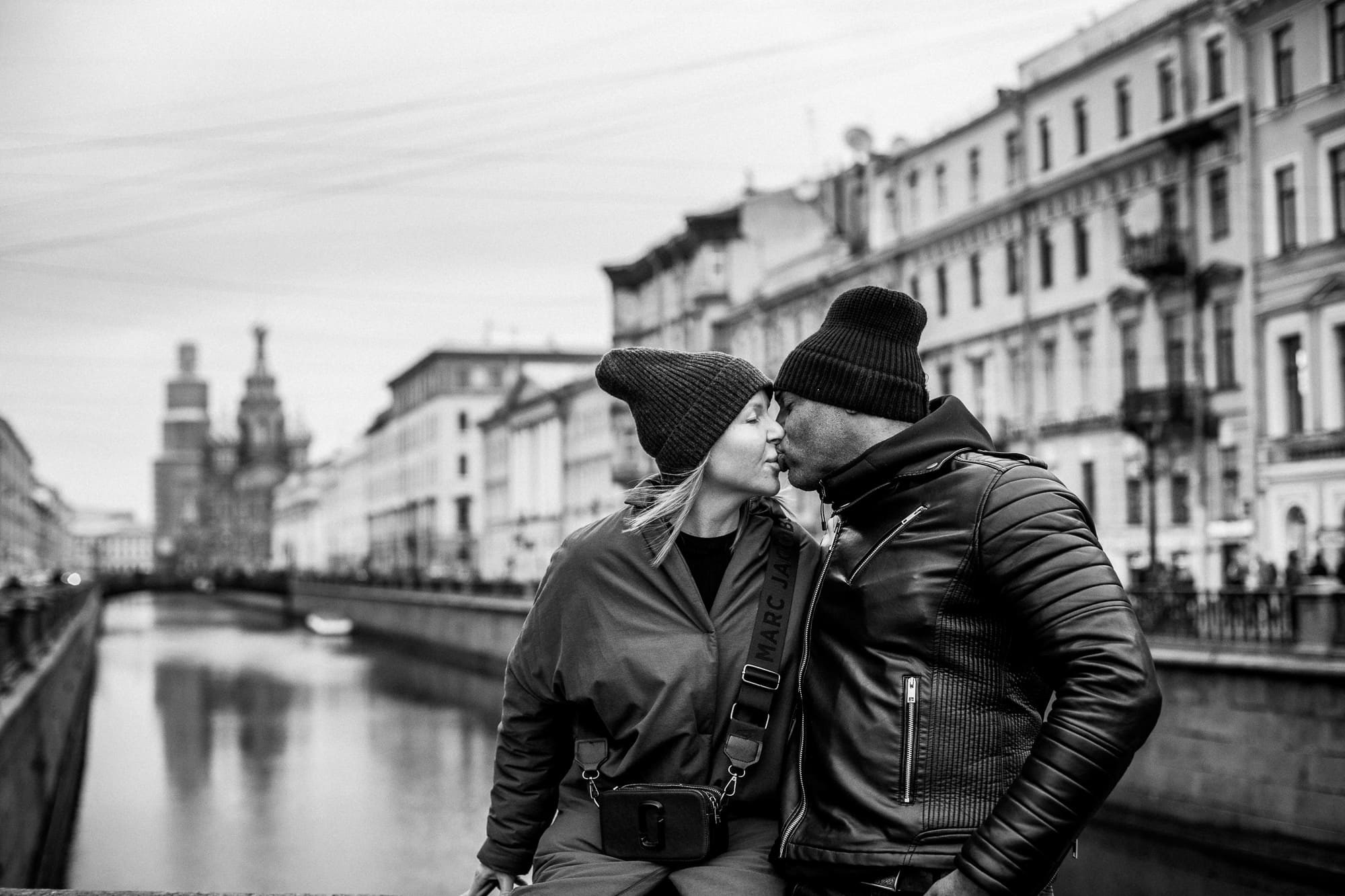 Лавстори Катя и Жан, Петербург. Юлия Лисняк, контент-фотограф в Санкт-Петербурге