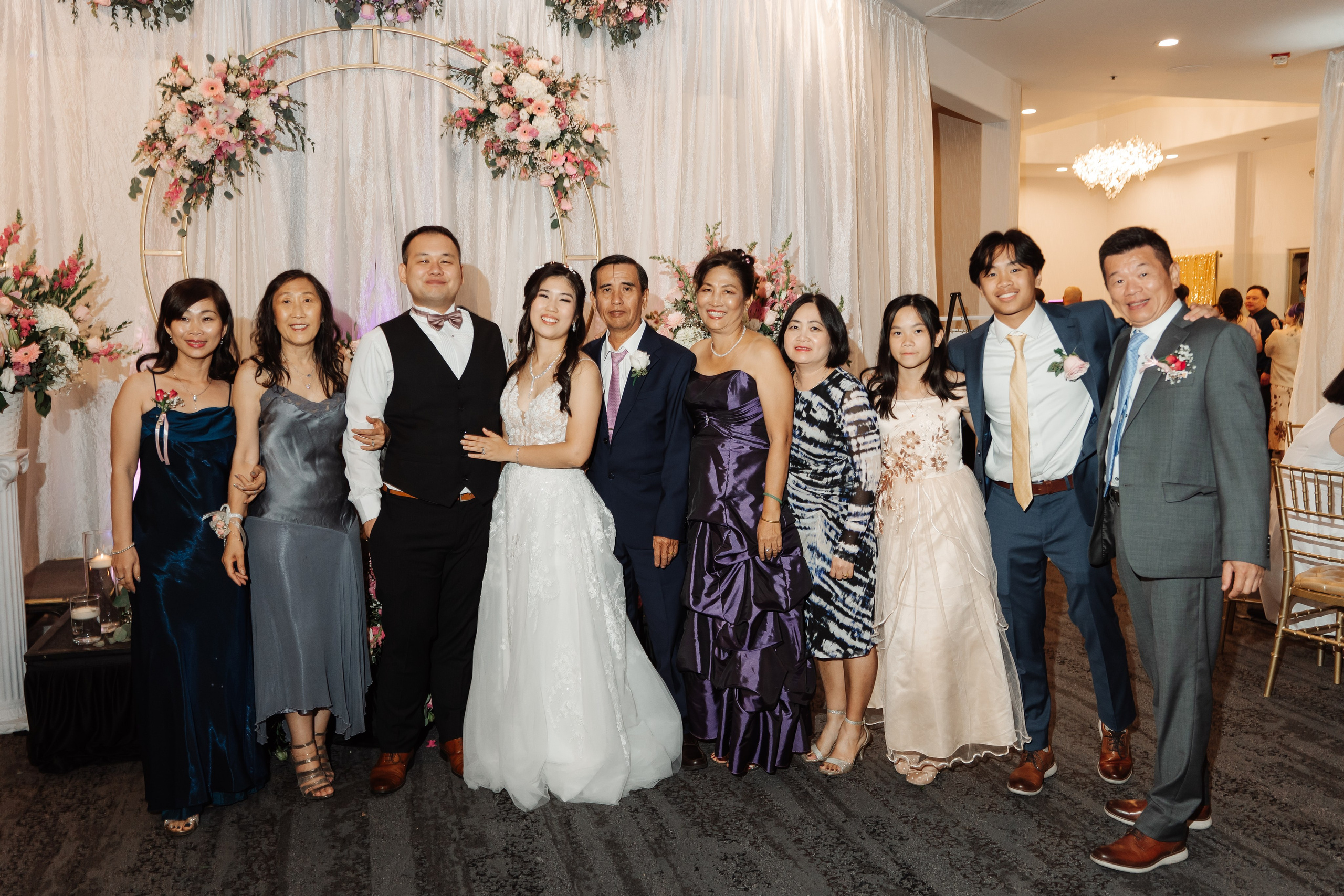 2025-08-16_AndreaChristopher. Ретушер Зенькевич Света