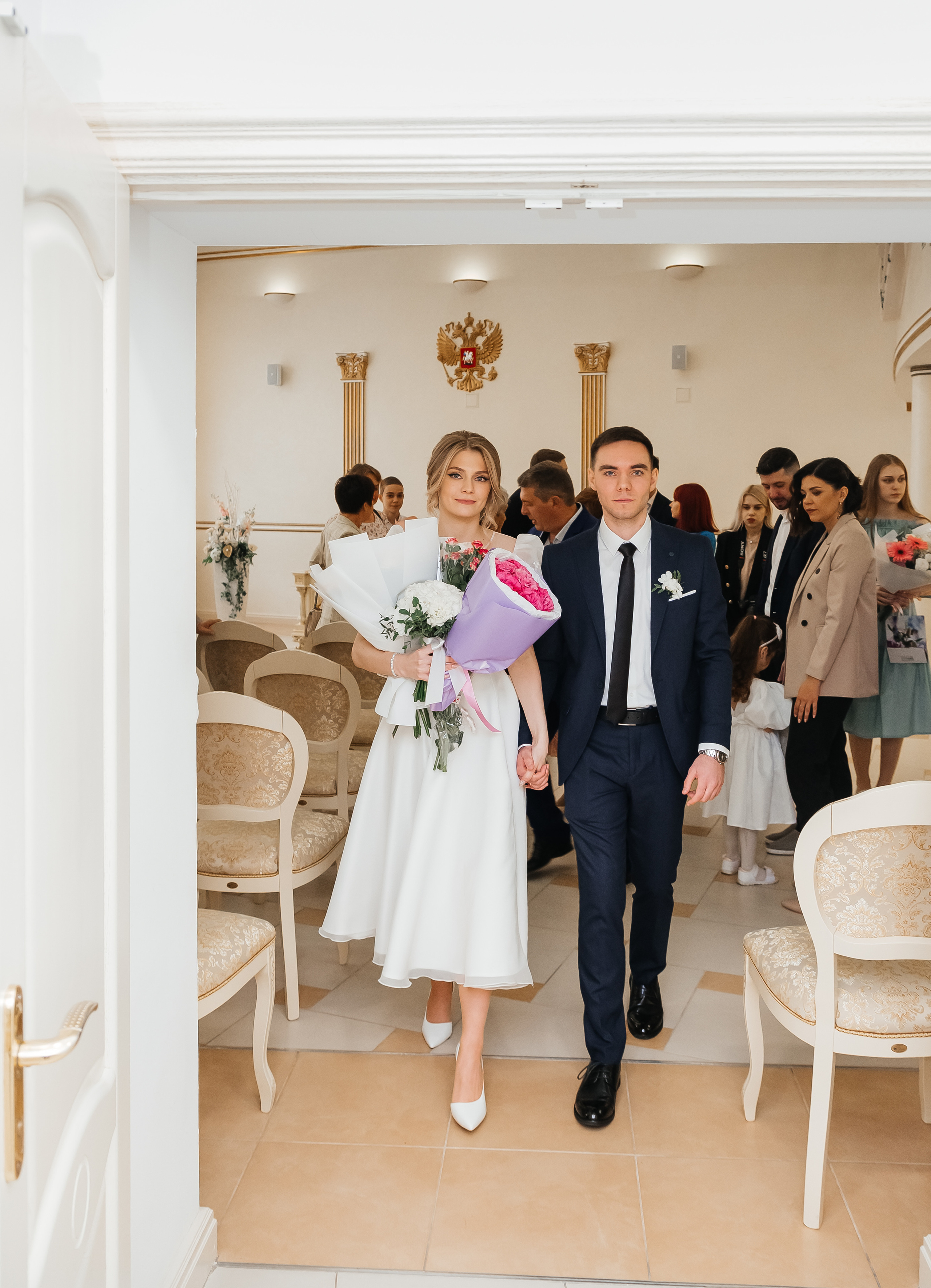 Александр и Александра. Загс и прогулка. Фотограф Мария Новоселова. Сургут